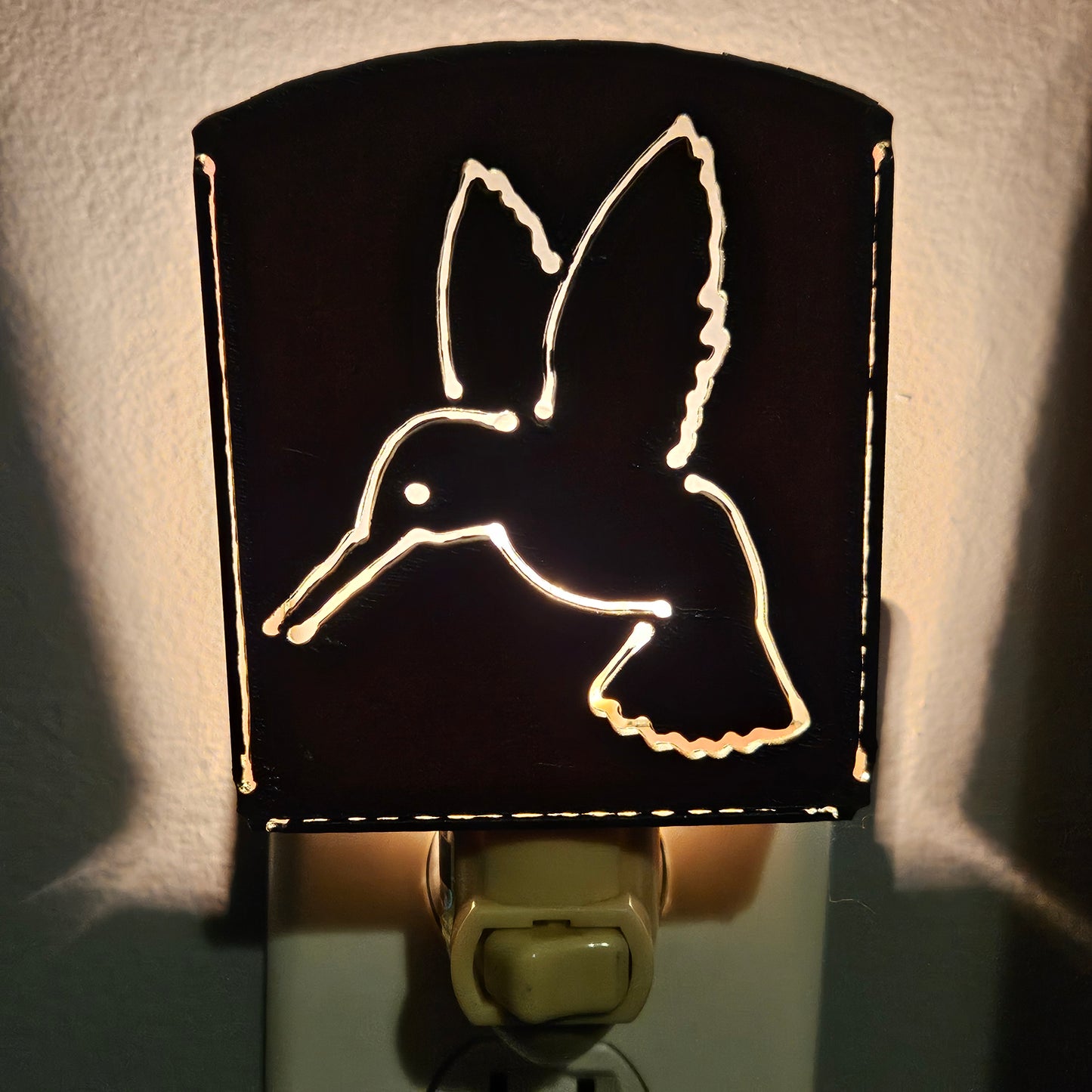 Vintage metal hummingbird night light