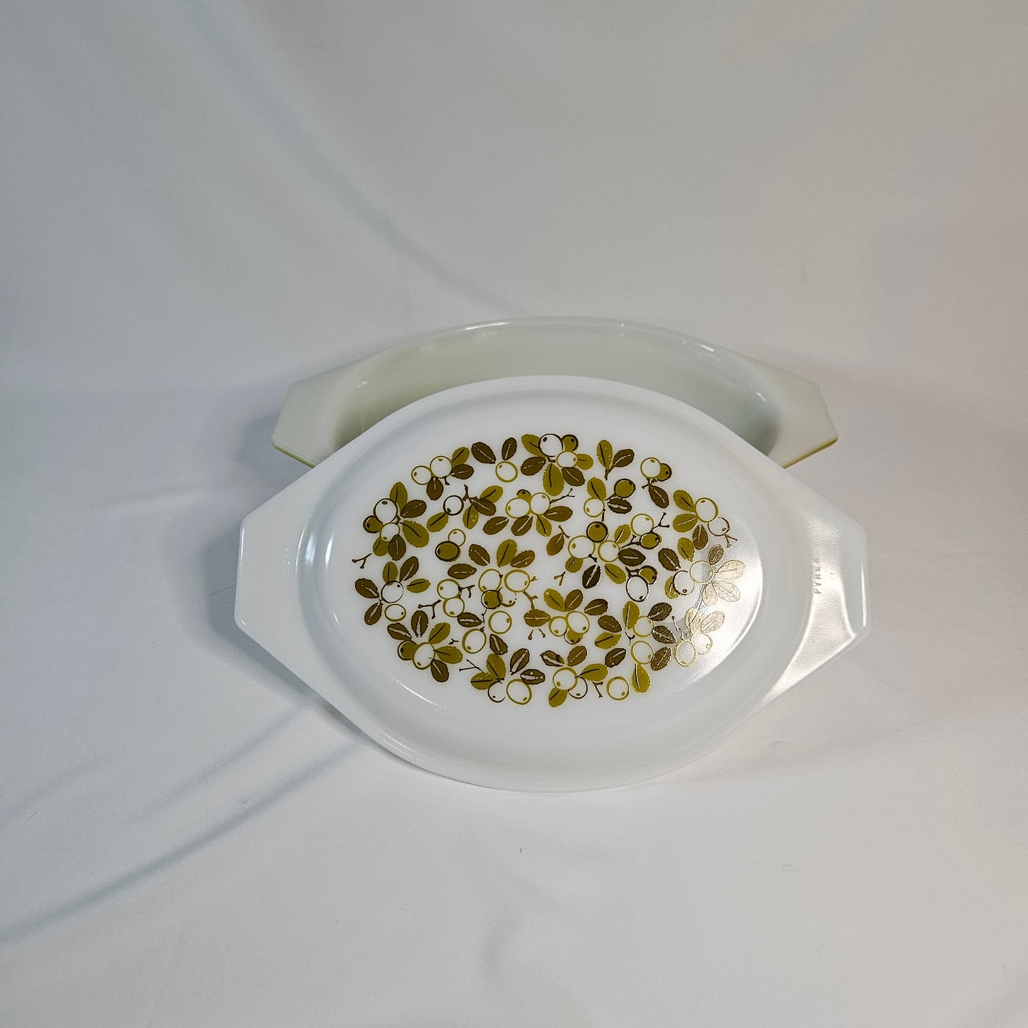 Vintage Pyrex Verde Olive Green Oval Casserole Baking Dish, 1.5 QT w/lid #043