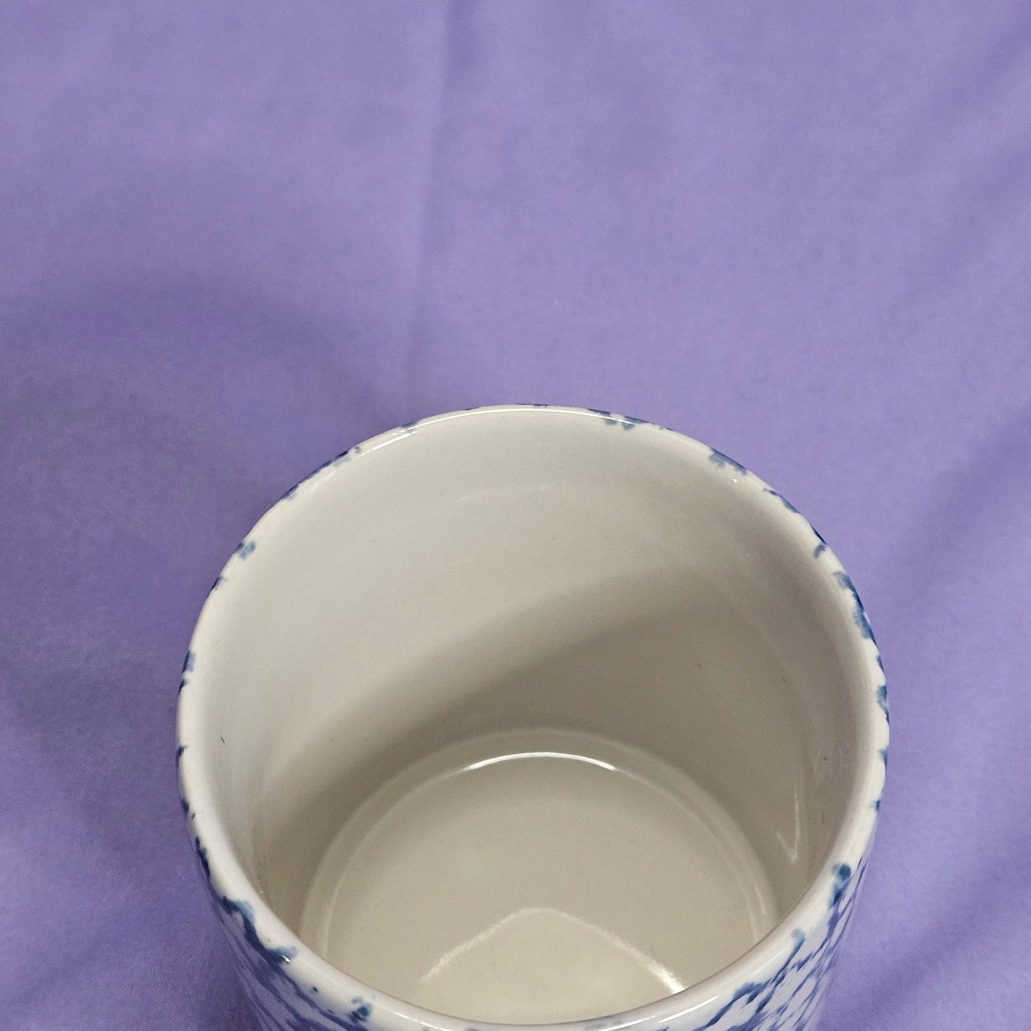 Gibson blue spongeware ceramic cup with heart motif