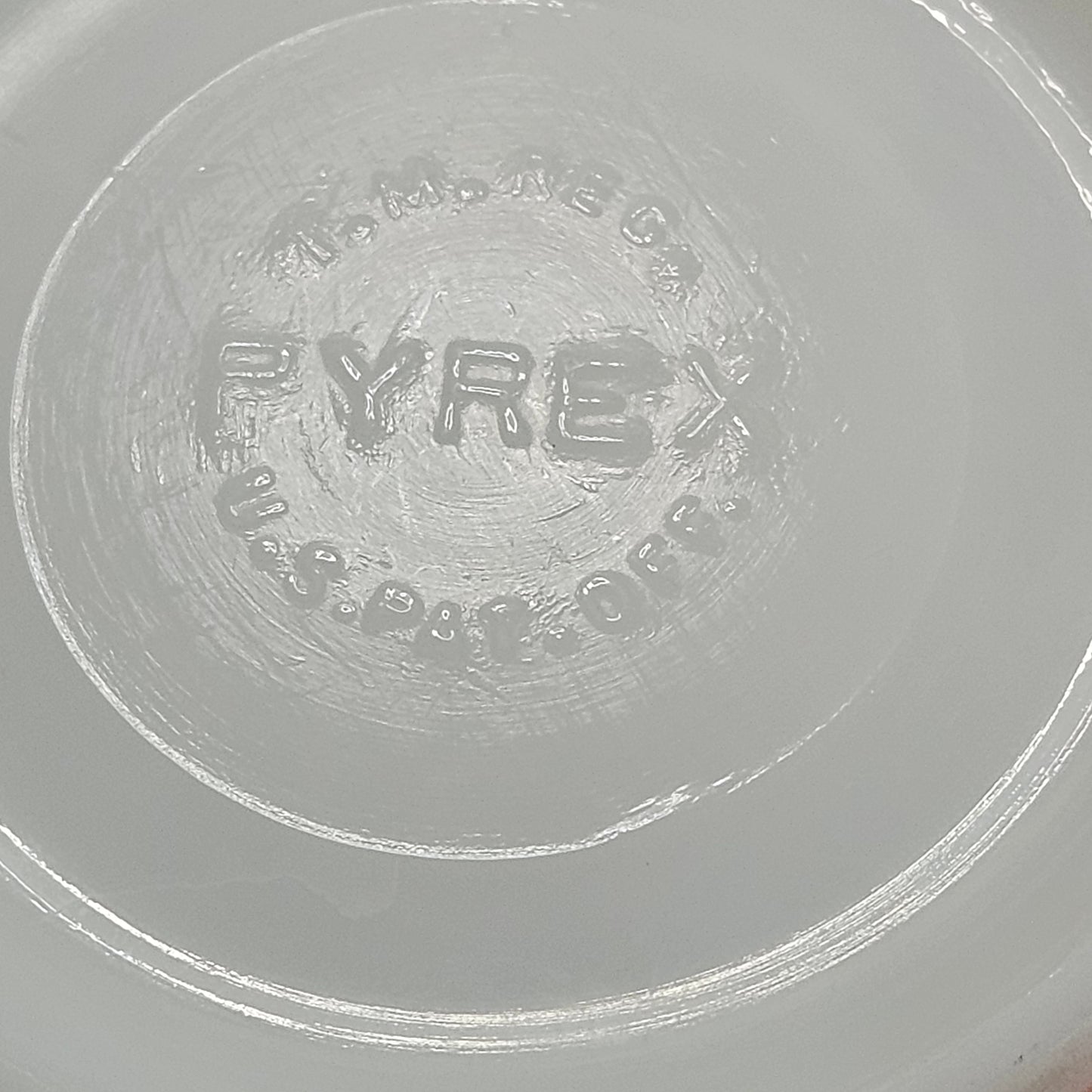 Vintage Pyrex primary red mixing bowl, TM REG USA early stamp
