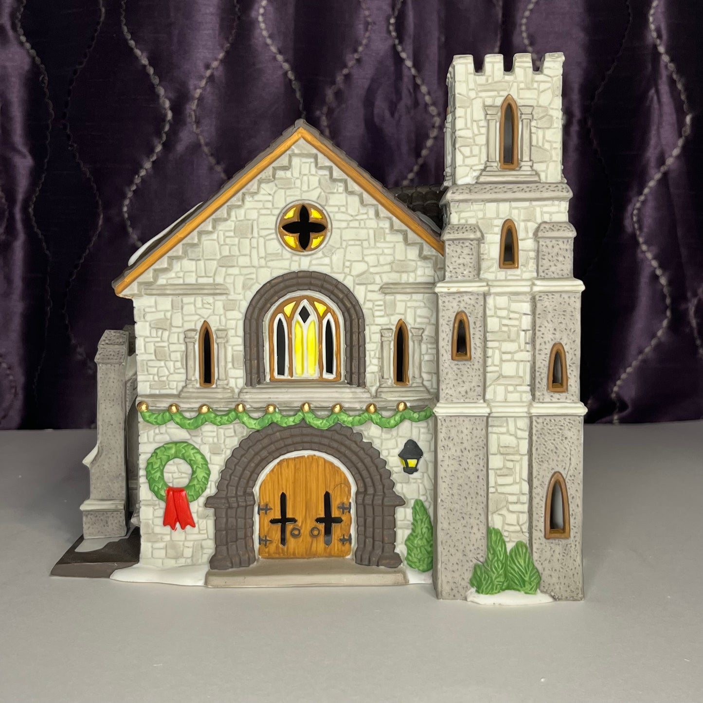 Whittlesbourne Church, Deparment 56 Dickens Village, #58211