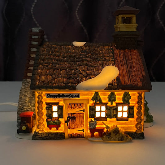 Sleepy Hollow School, Department 56 New England Village, #59544