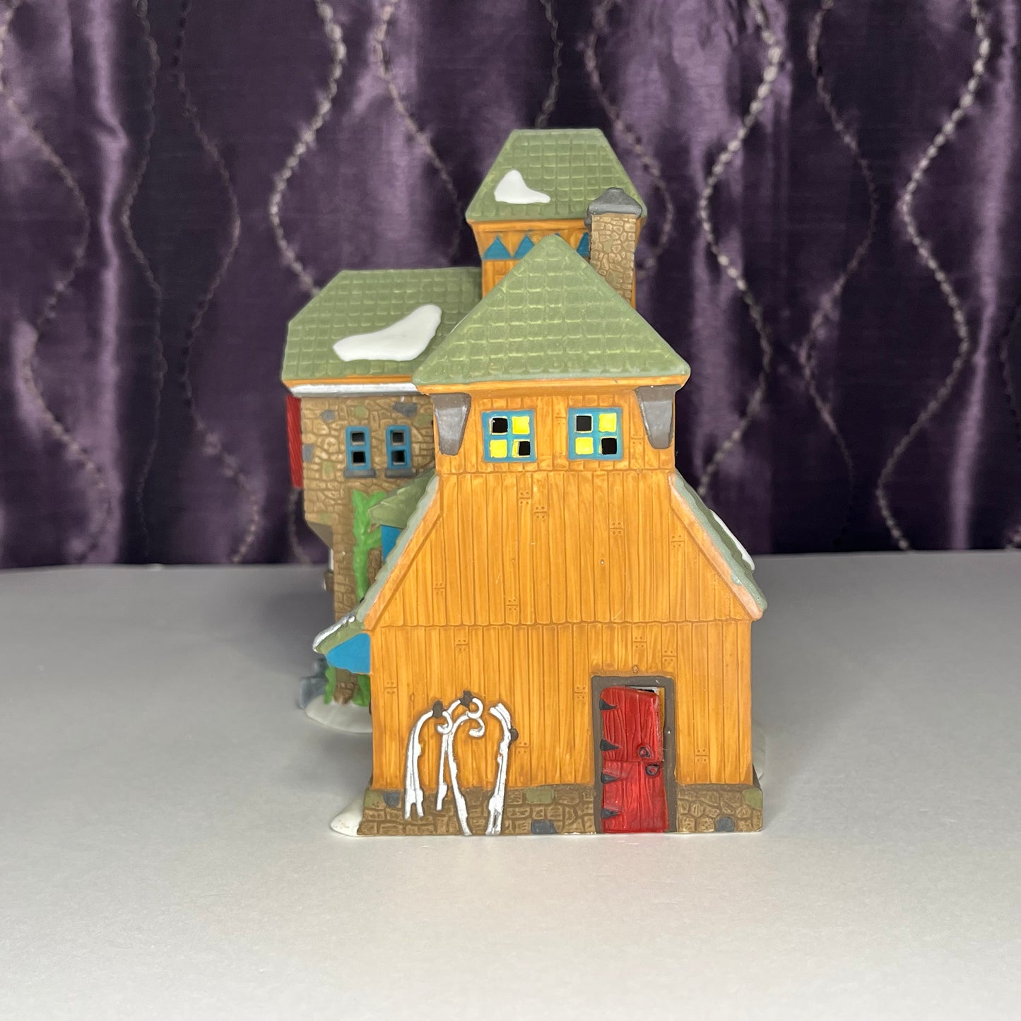 McGrebe Cutters & Sleighs, Department 56, Christmas in the City Series