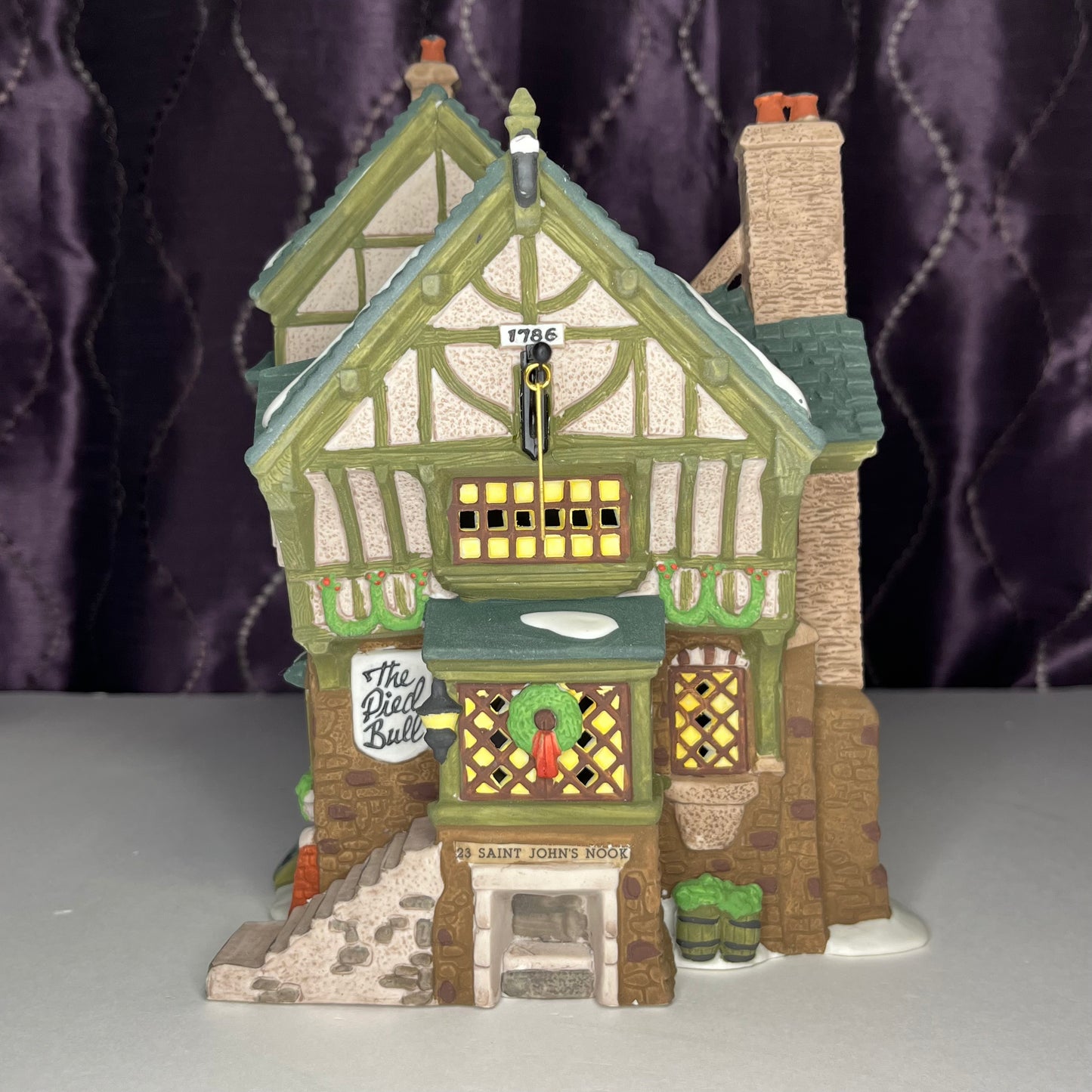 The Pied Bull Inn, 2nd Edition, Department 56, Heritage Village Collection, 1993