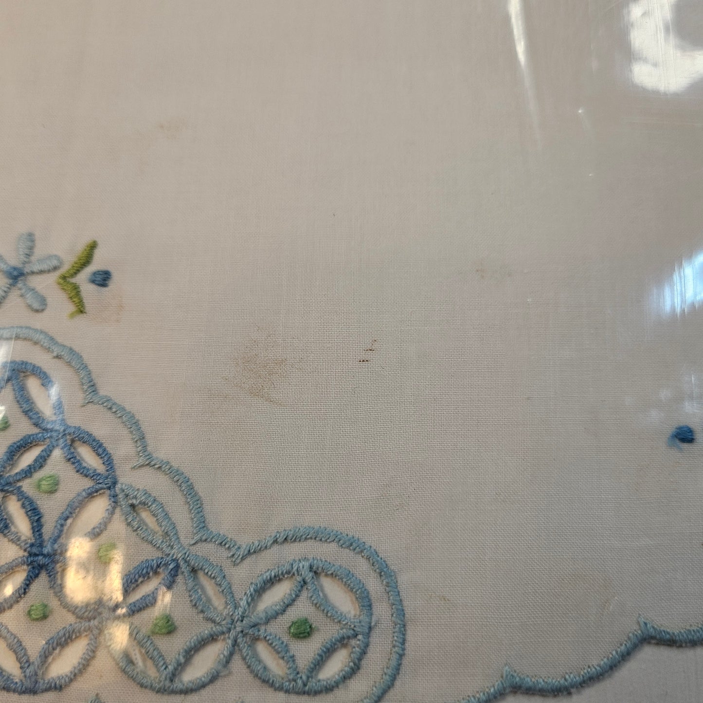Vintage embroidered placemats and napkins, set of 8, never used
