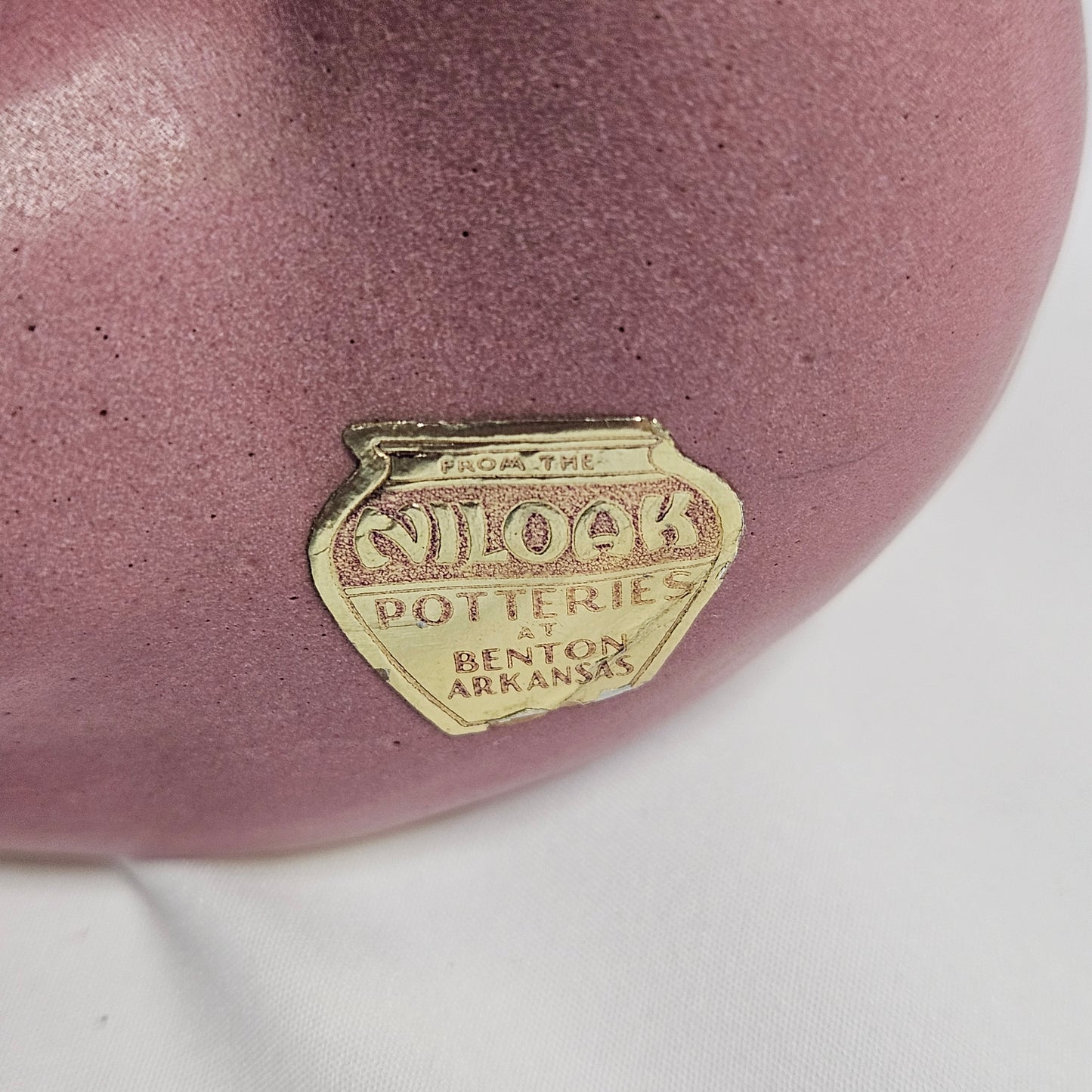 Vintage Niloak Potteries Dusty Pink Swan vase, 1930s