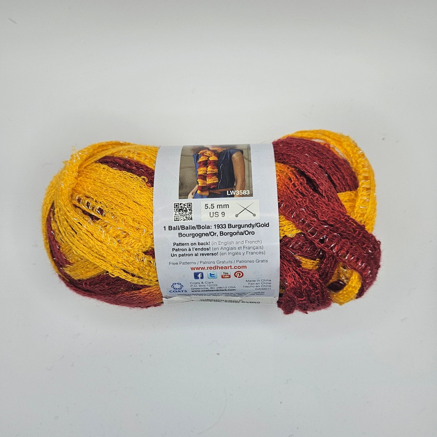 RED HEART BOUTIQUE Sashay Scarf Yarn - Super Bulky, various colors available