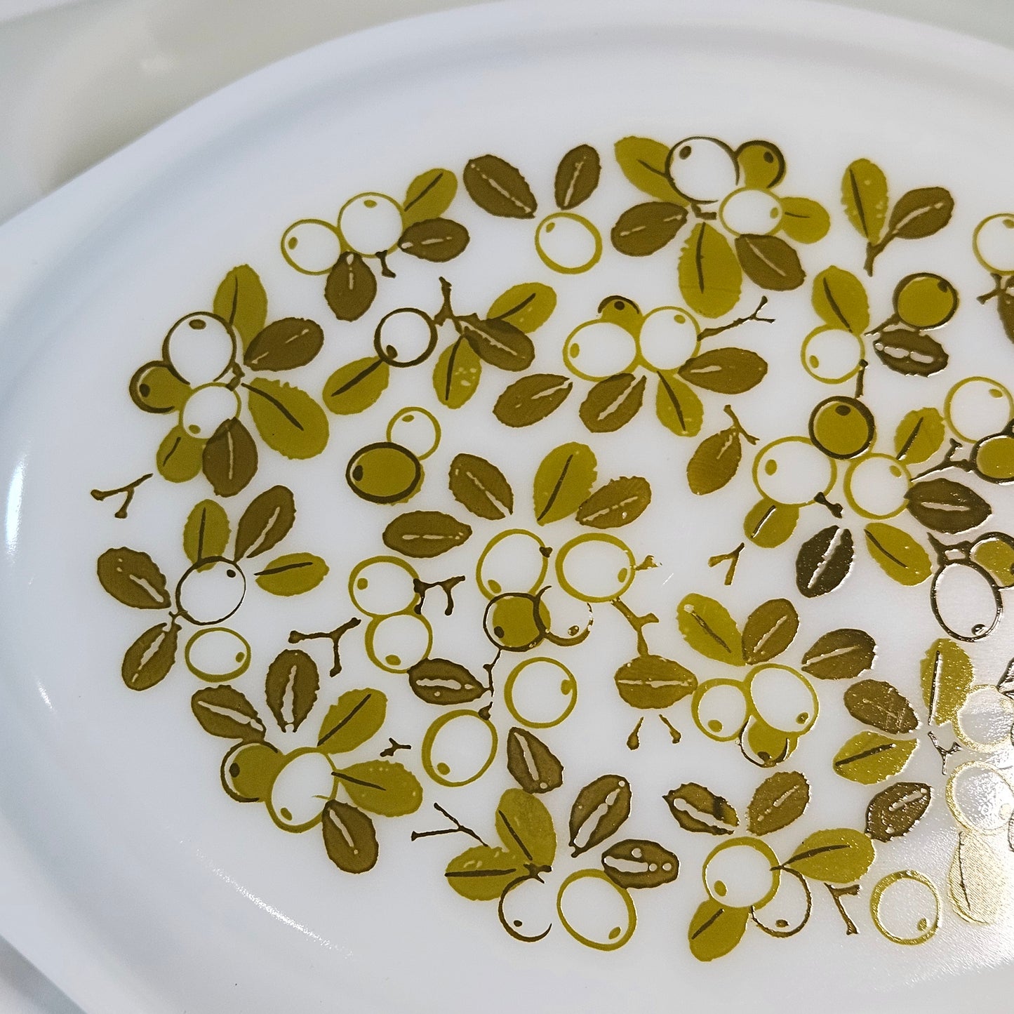 Vintage Pyrex Verde Olive Green Oval Casserole Baking Dish, 1.5 QT w/lid #043