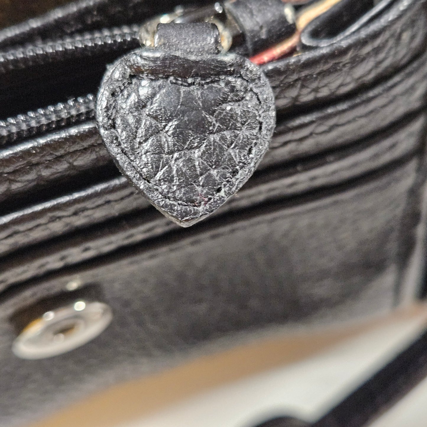 Vintage Brighton crossbody bag, pebbled leather with floral interior