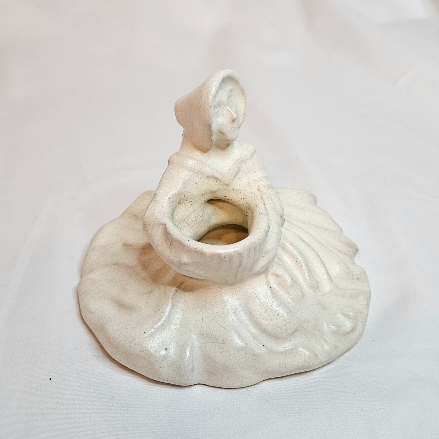 Rare, Vintage Niloak Pottery sitting Southern Belle planter, Ivory
