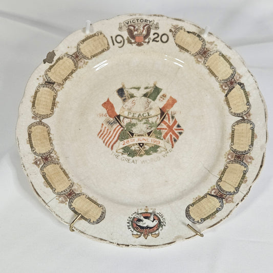 Antique 1920 World War 1 Victory calendar plate, D.E. McNicol, East Liverpool