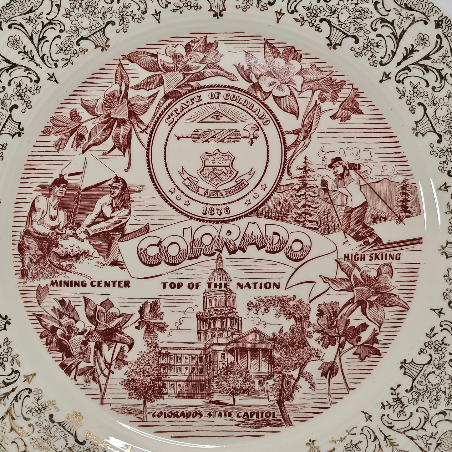 Colorado State decorative plate with hanger, 10", red and gold