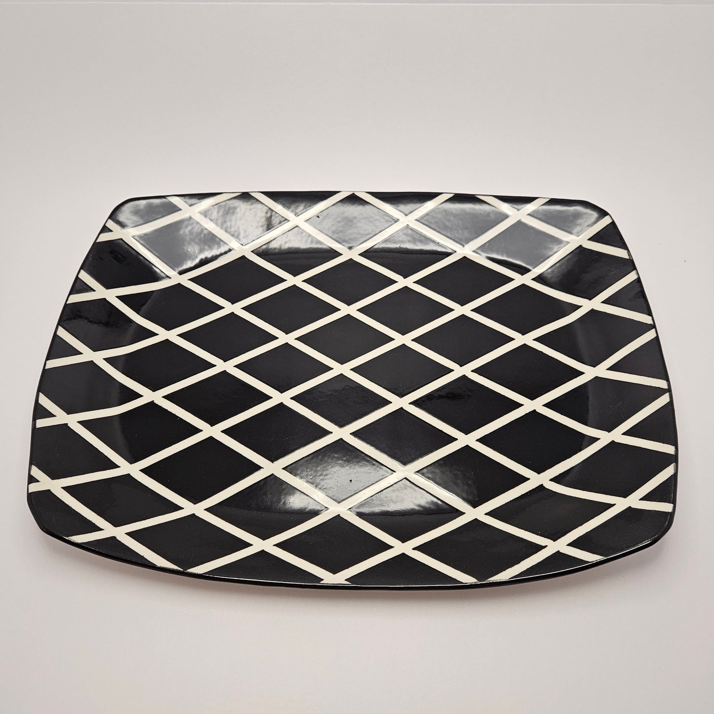 RARE Vintage Dorothy Hafner STATS 17" Platter, 1984, Black Lattice pattern