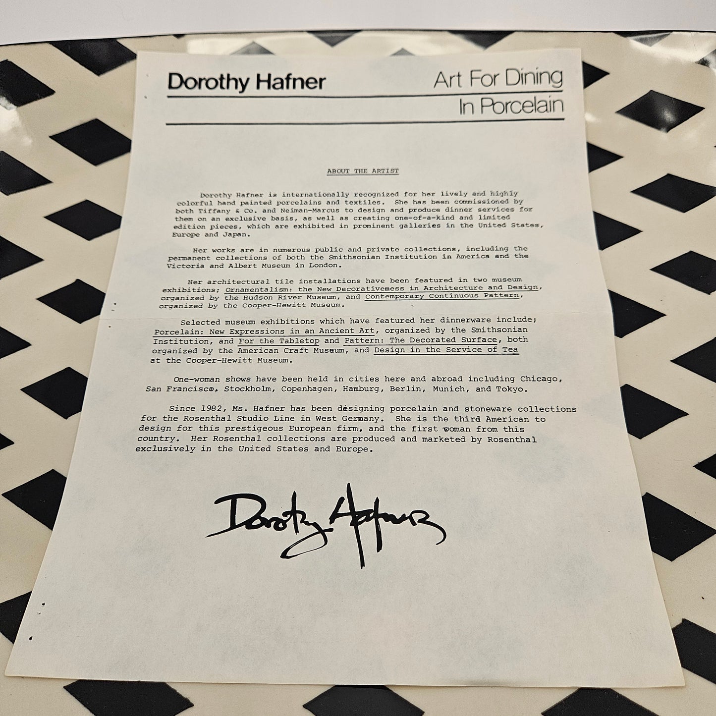 RARE Vintage Dorothy Hafner STATS 17" Platter, 1984, White Harlequin pattern