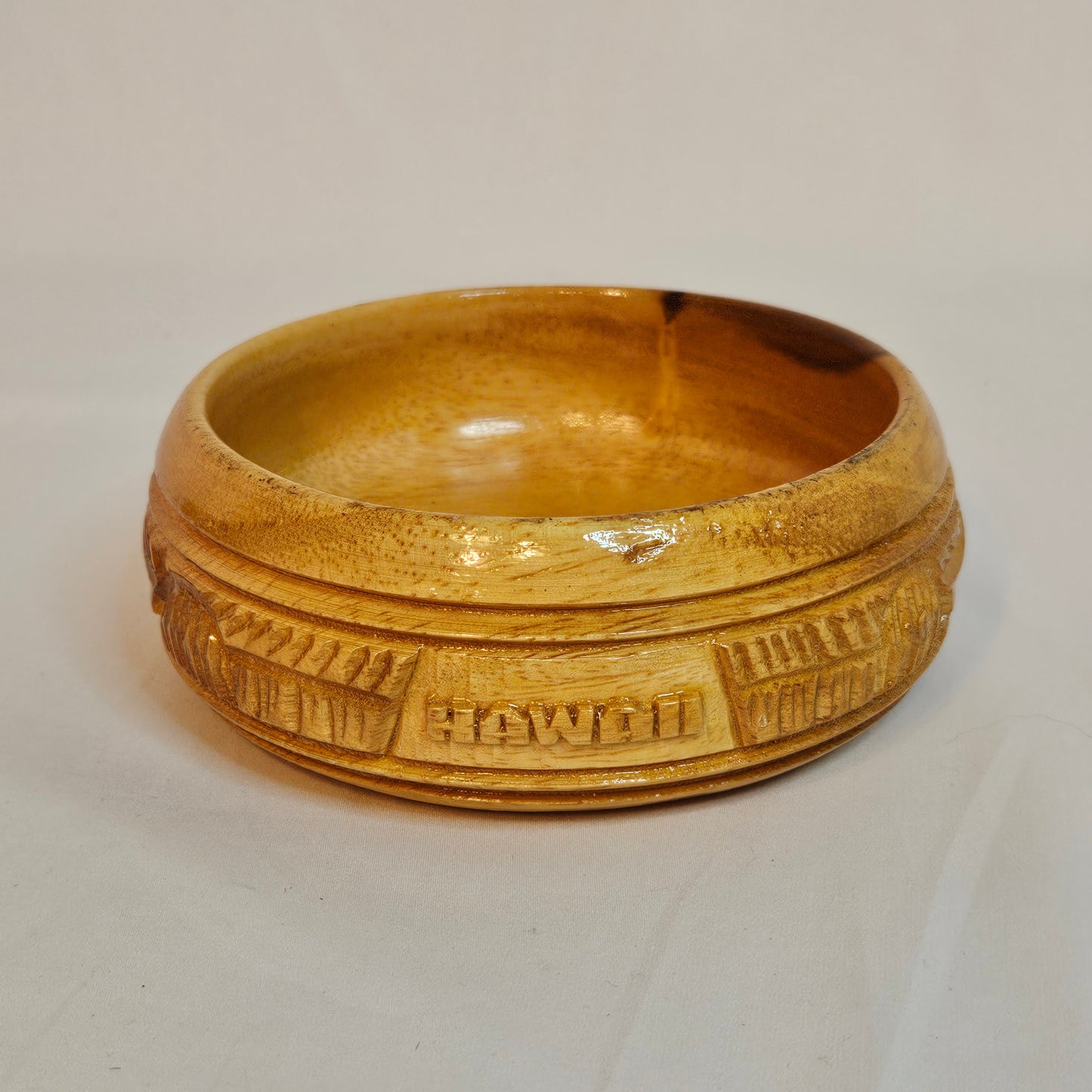 Carved wood Hawaii bowl