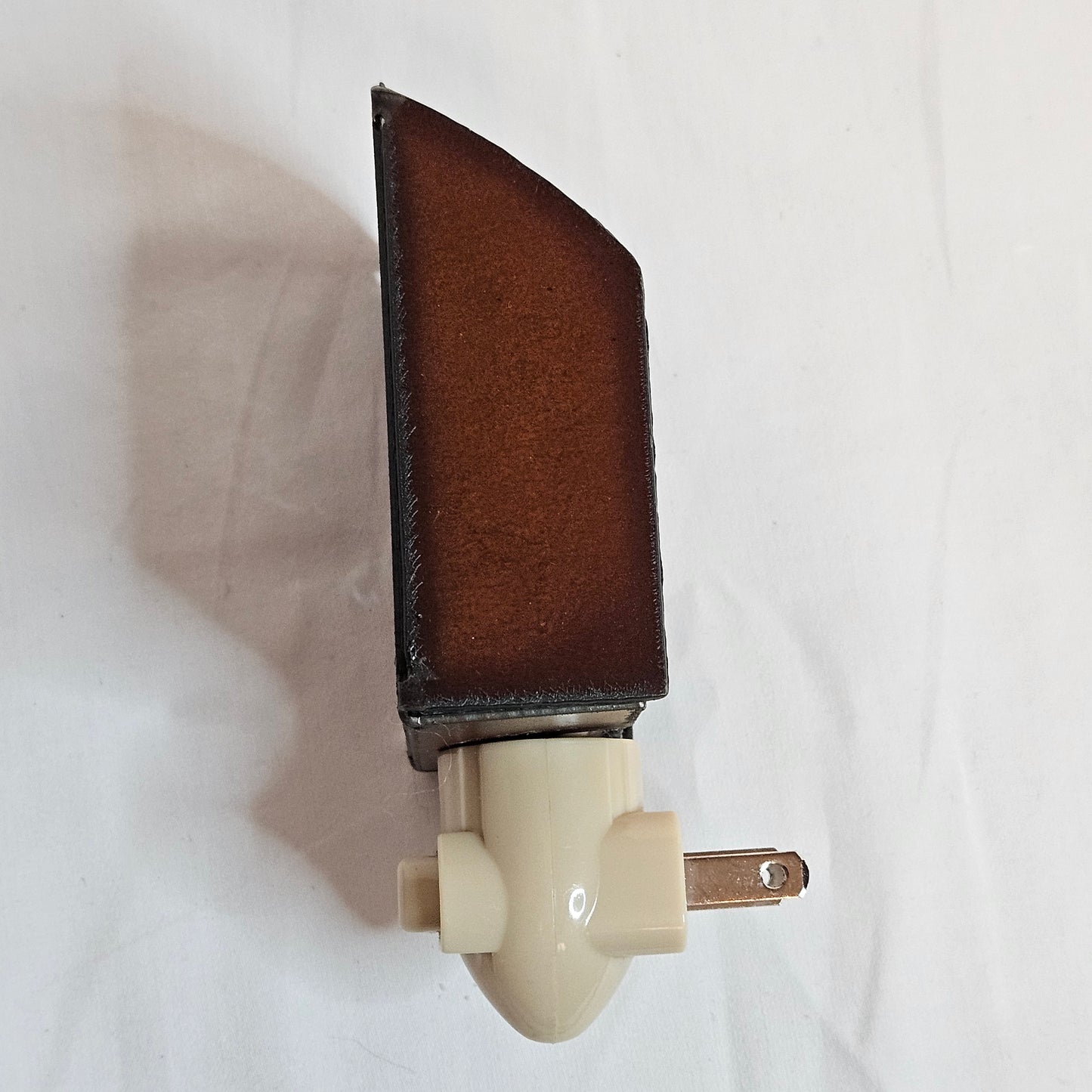 Vintage metal hummingbird night light