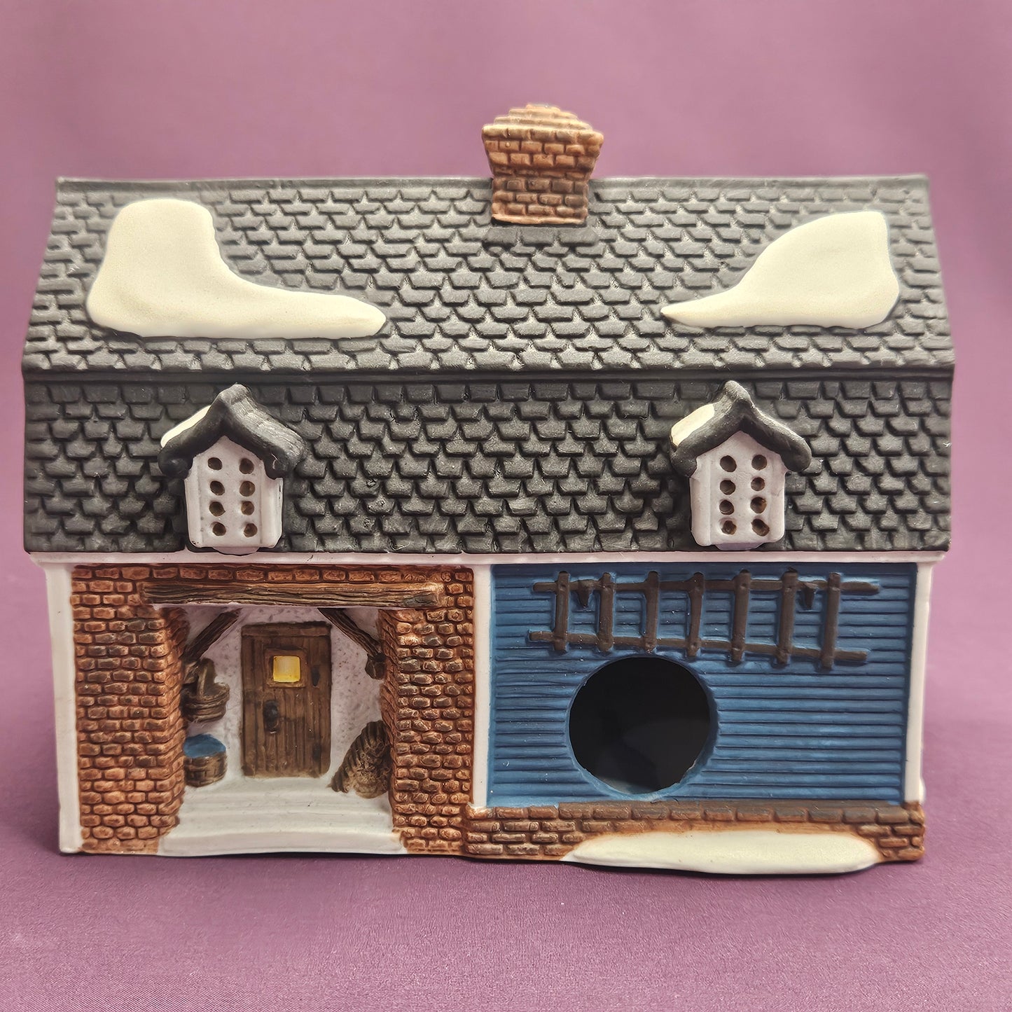 Department 56, Berkshire House, New England Village Series,original  blue, 5942-0