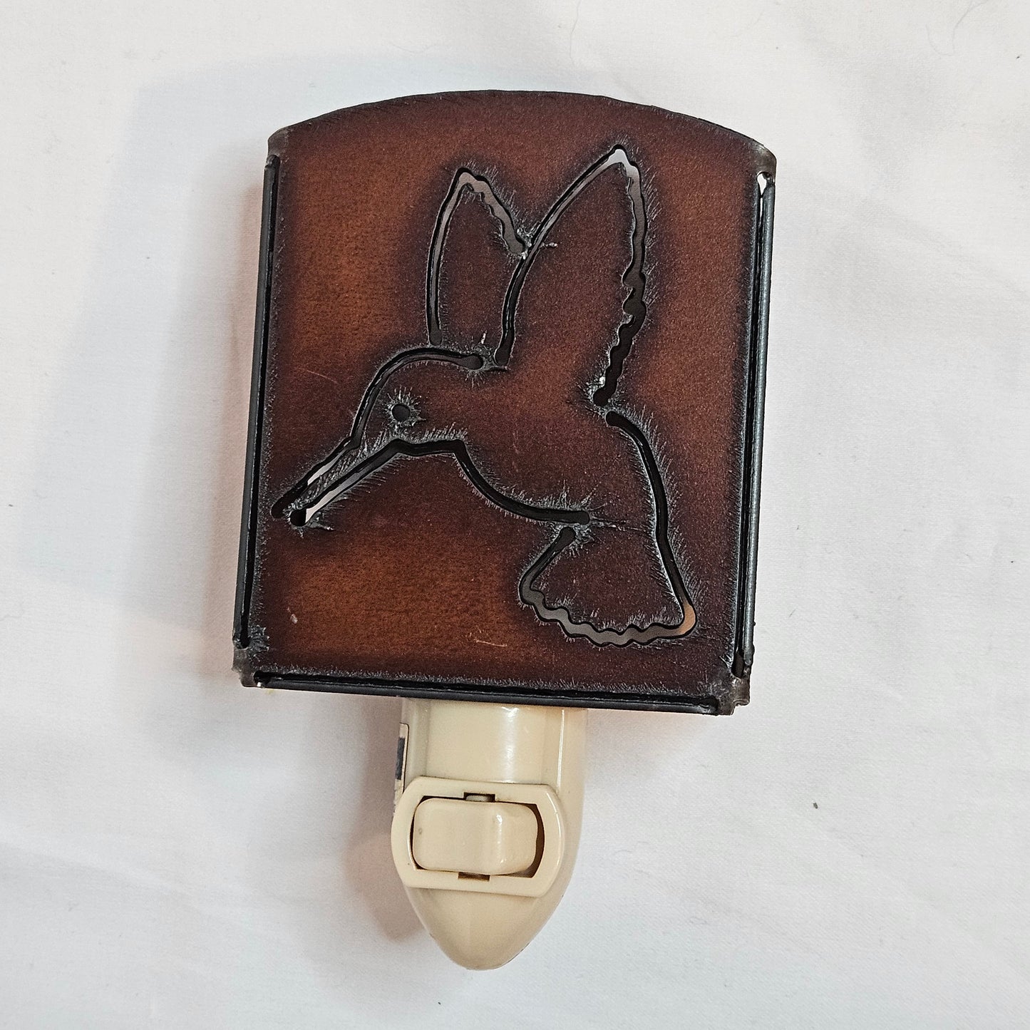 Vintage metal hummingbird night light