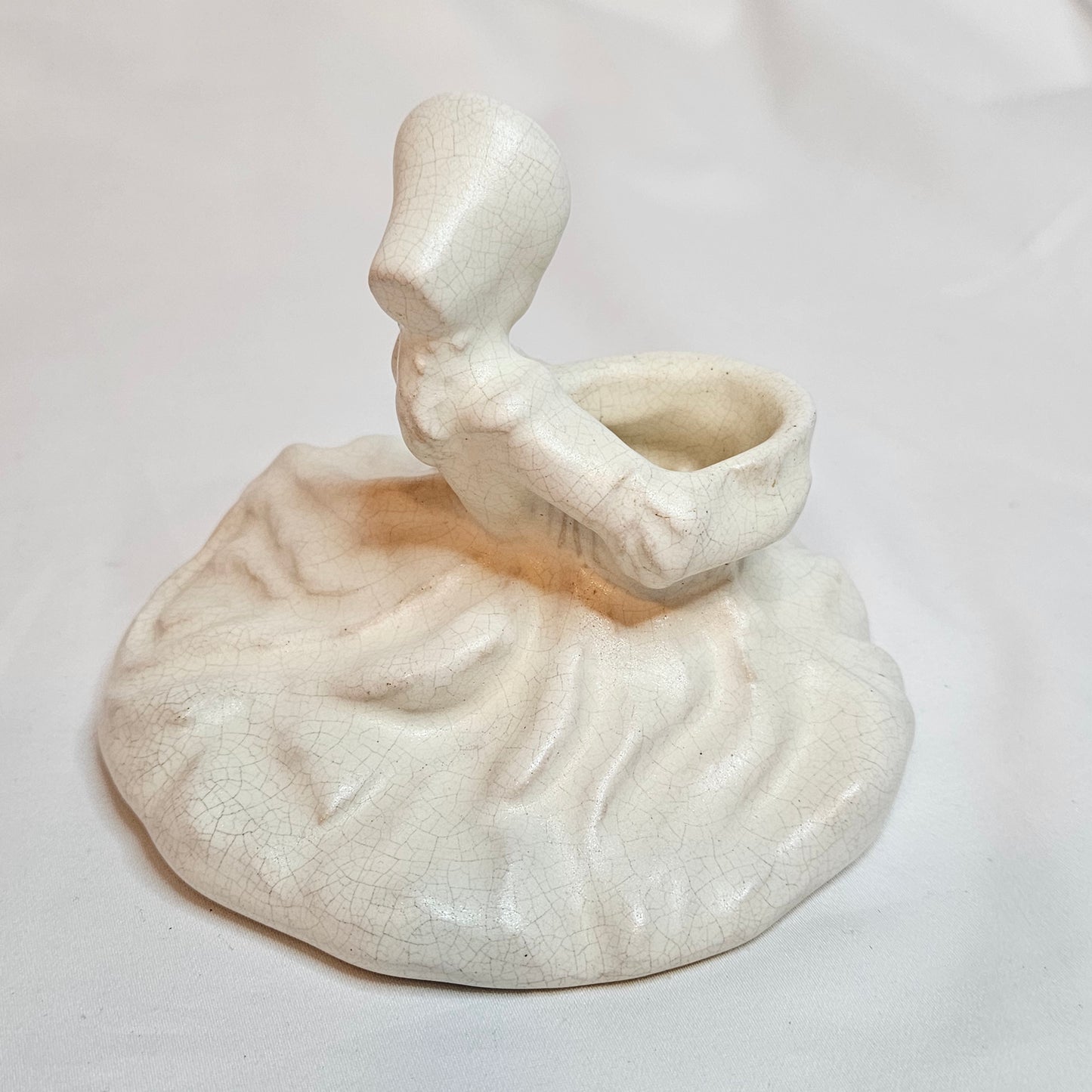 Rare, Vintage Niloak Pottery sitting Southern Belle planter, Ivory