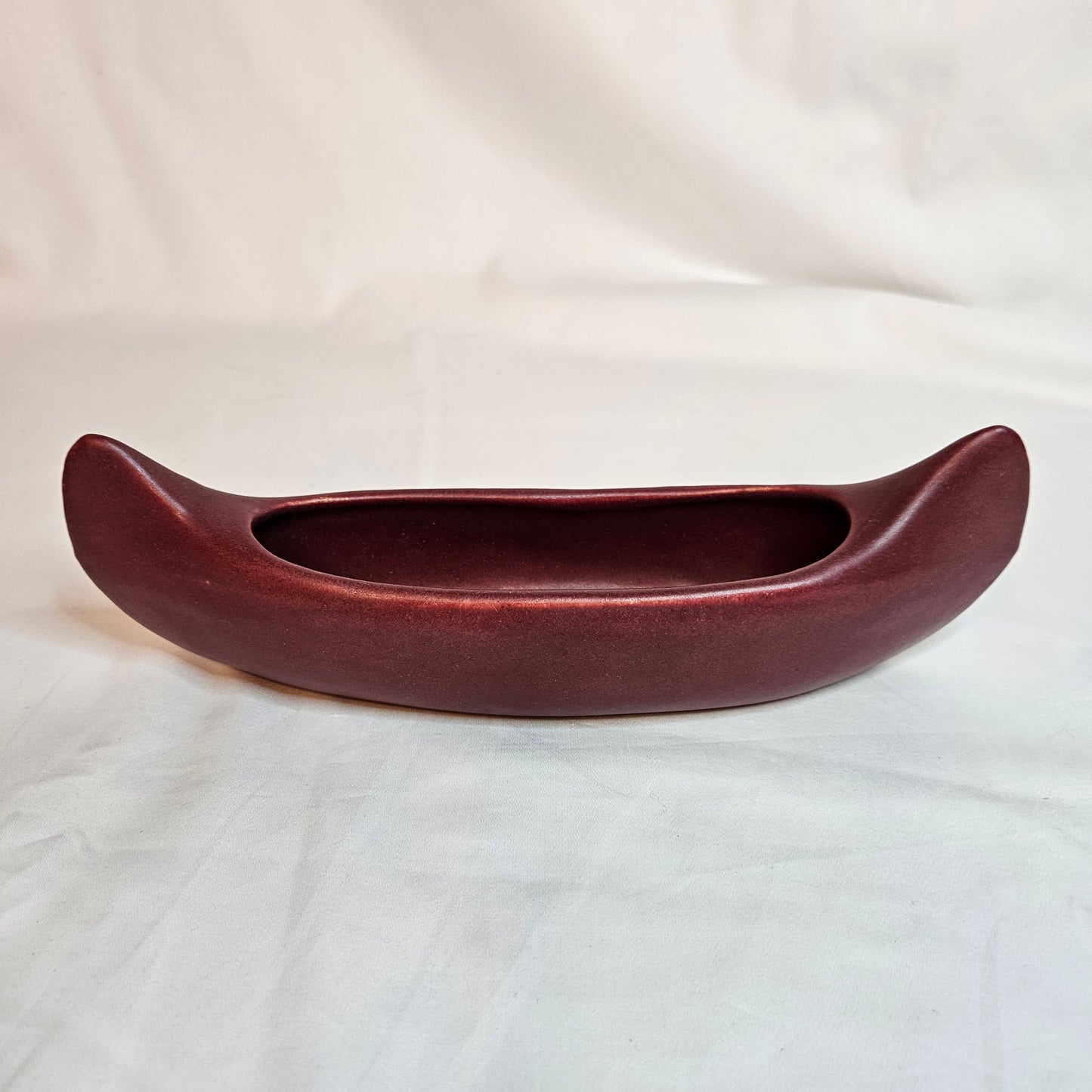 Niloak Pottery vintage Indian Canoe, Fox Red Lewis glaze color