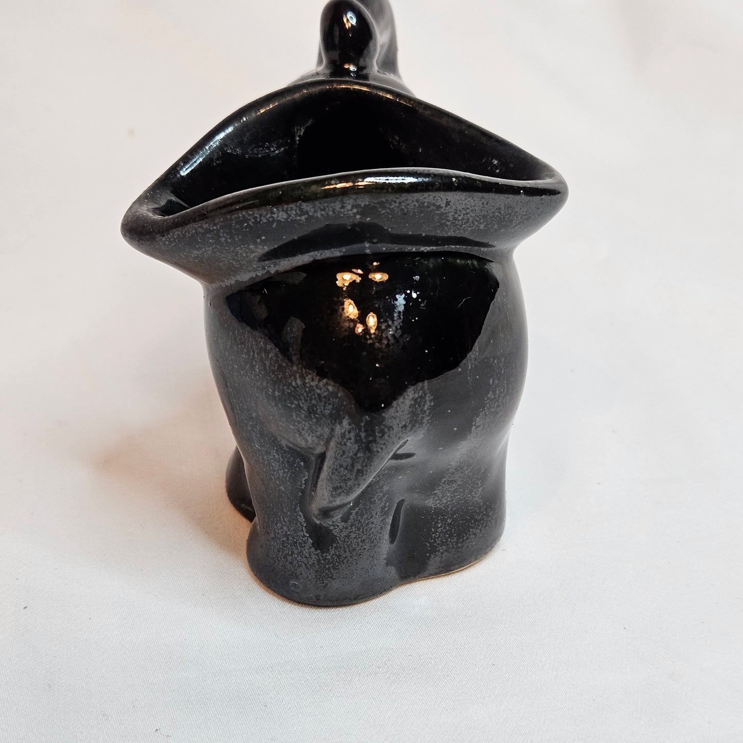 Vintage Niloak Elephant planter, glossy black