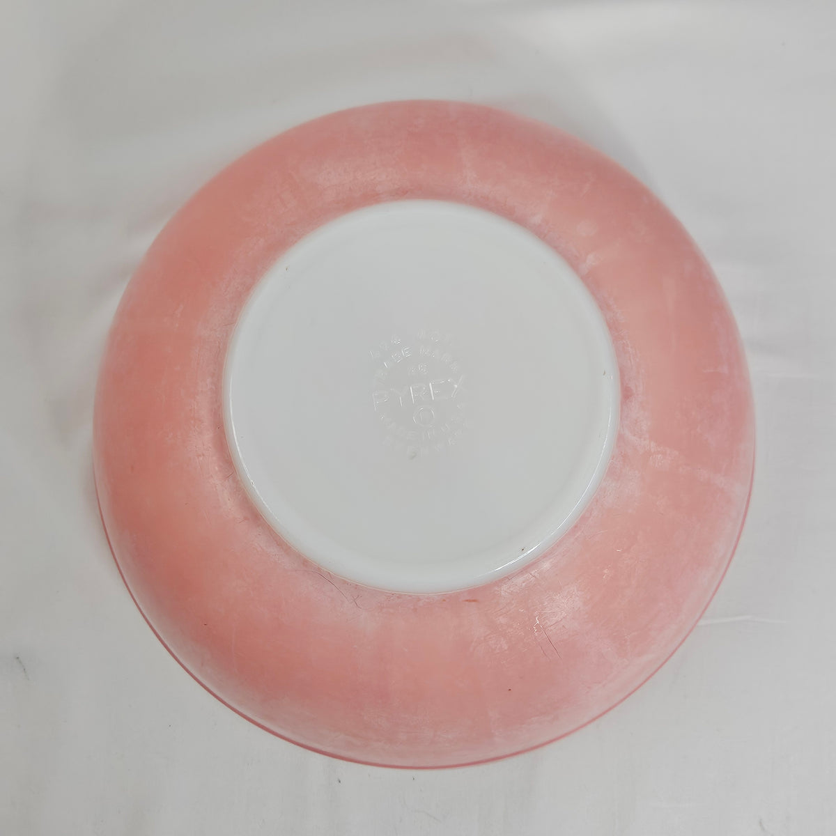 Vintage Pyrex 404, Flamingo Pink, 4 qt mixing bowl