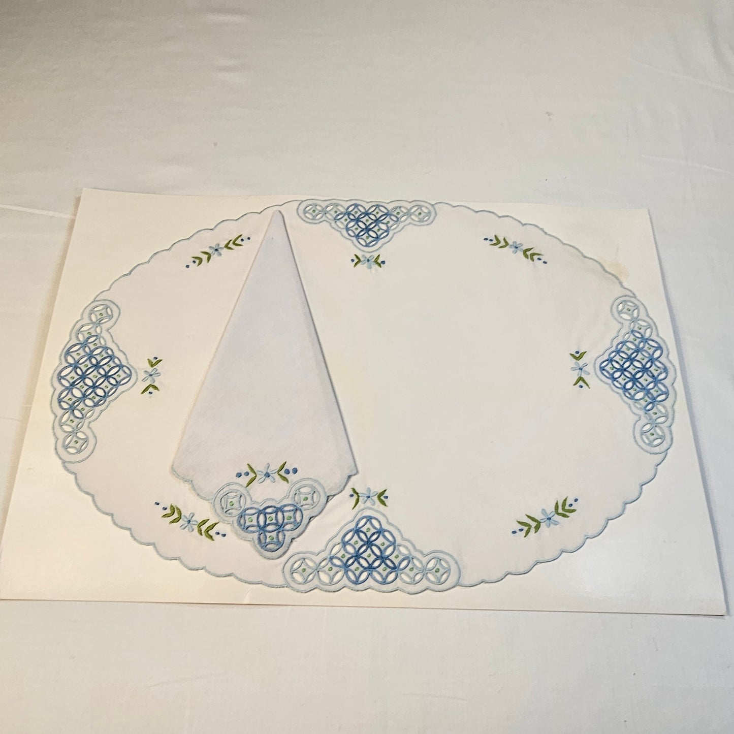 Vintage embroidered placemats and napkins, set of 8, never used