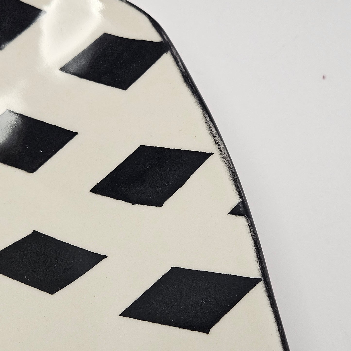 RARE Vintage Dorothy Hafner STATS 17" Platter, 1984, White Harlequin pattern