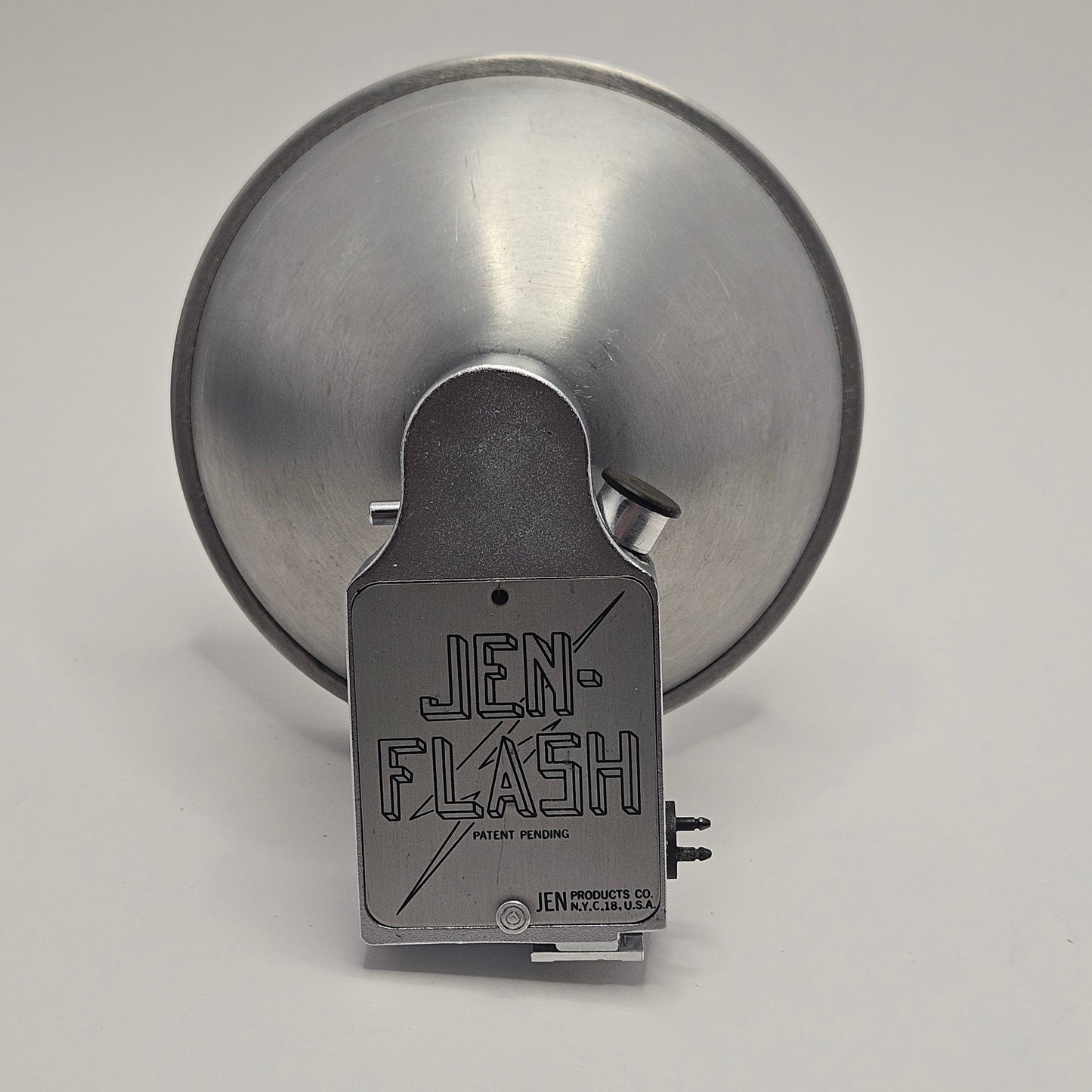 Jen-Flash Type II Captor Model 3F for  Leica IIIF Camera, Not tested