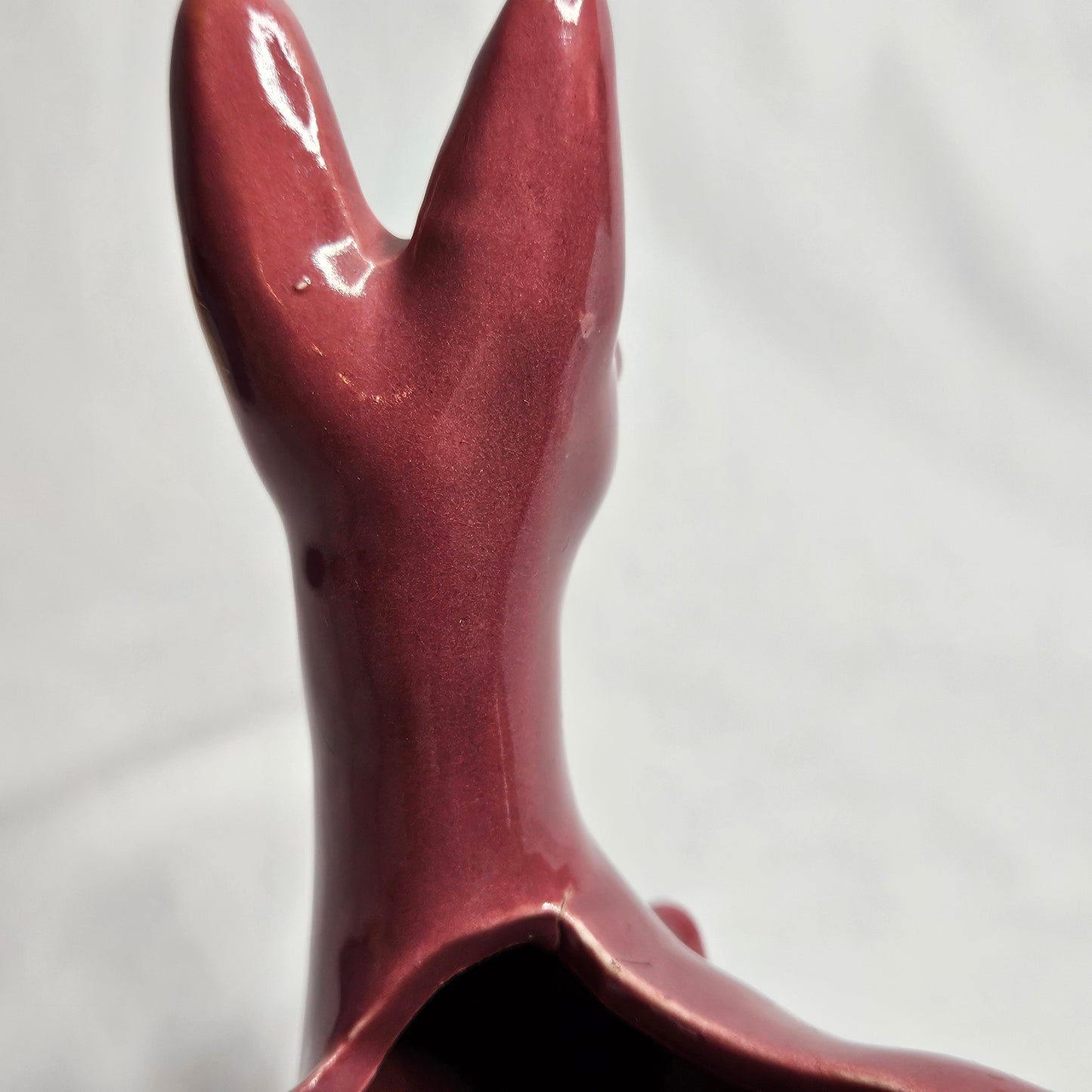 Vintage Niloak planter, Doe with fawn, Fox Red glossy glaze, 7.5 inches