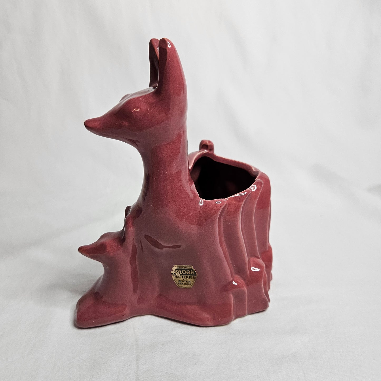 Vintage Niloak planter, Doe with fawn, Fox Red glossy glaze, 7.5 inches