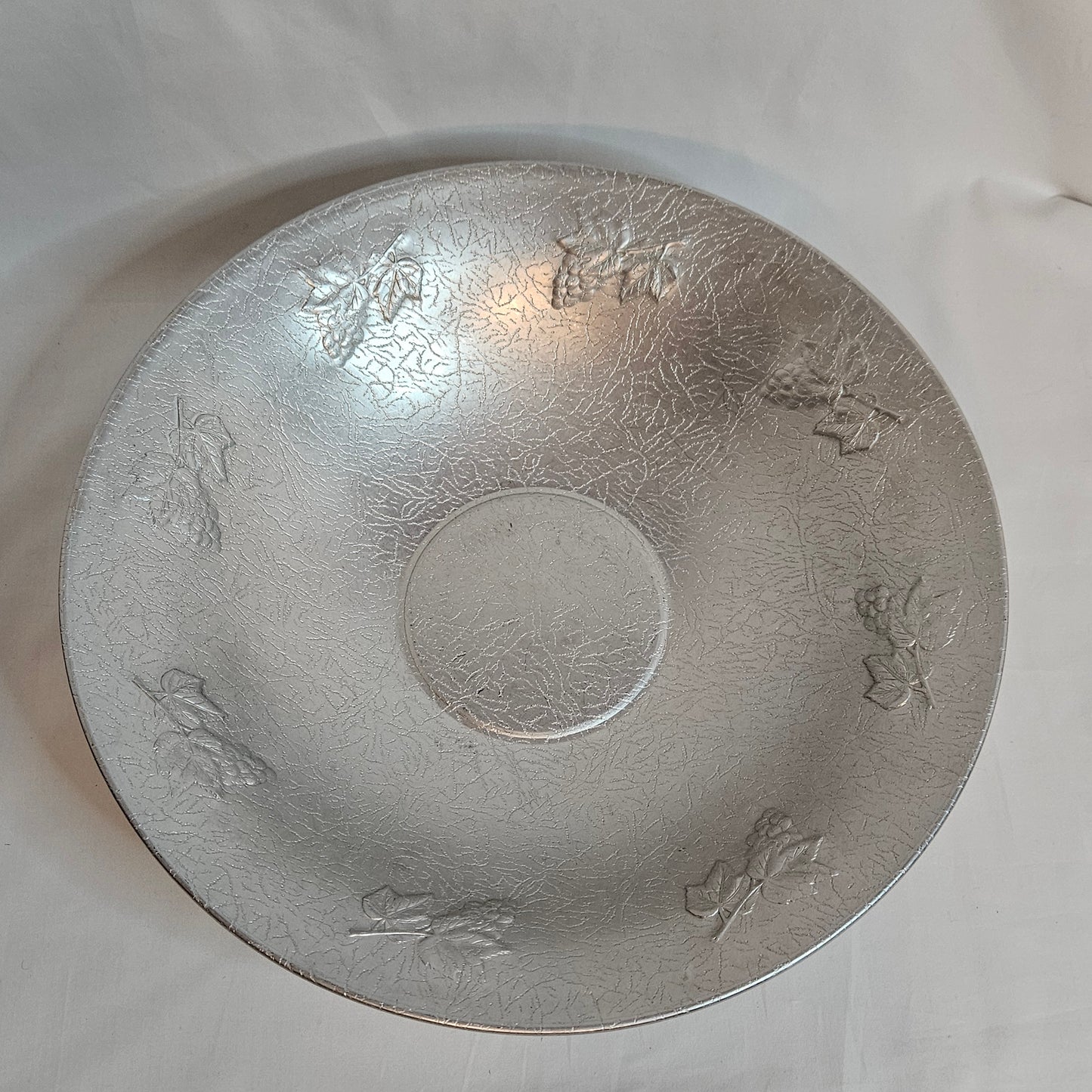 Vintage West Bend 14" aluminum serving bowl with grape cluster and leaf design