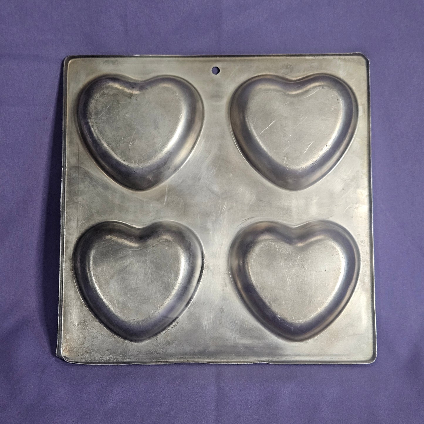 Wilton heart cake/tart mold, 1990