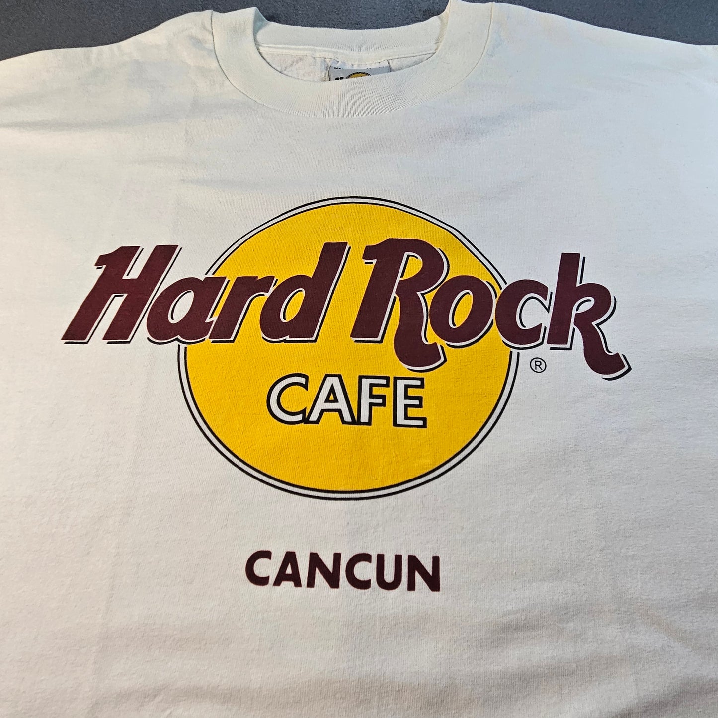 Hard Rock Cafe Cancun t-shirt NWOT, size XL