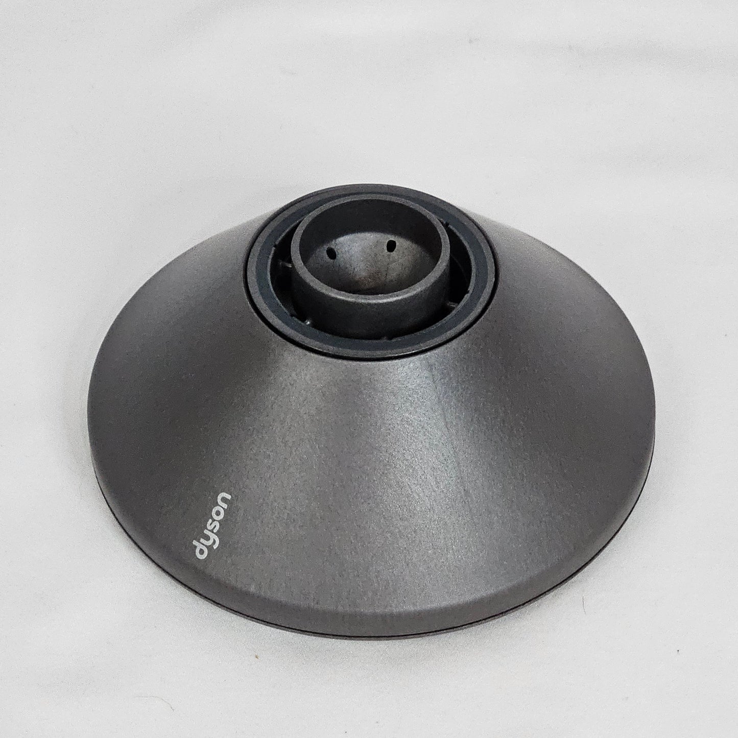 Dyson Supersonic hair dryer magnetic attachments