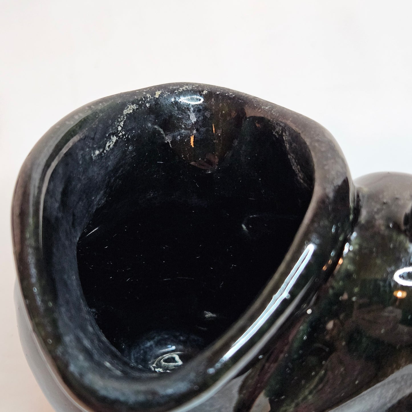Vintage Niloak Elephant planter, glossy black