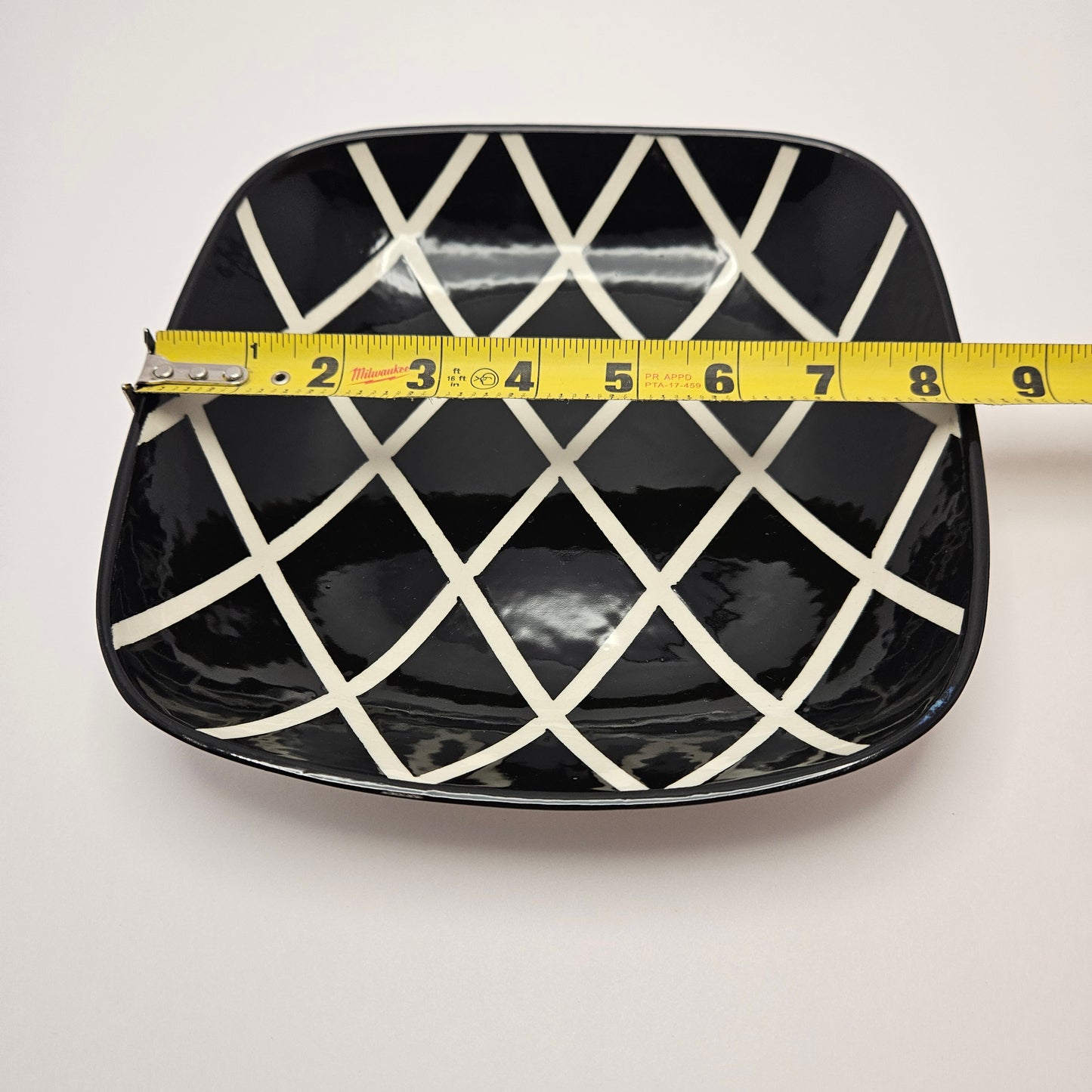 RARE Vintage Dorothy Hafner STATS Porcelain black lattice serving bowl 1985