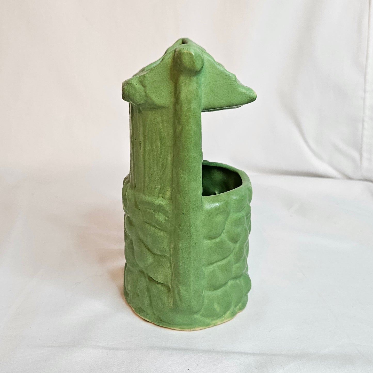 Niloak Covered Wishing Well vintage planter, 1930s
