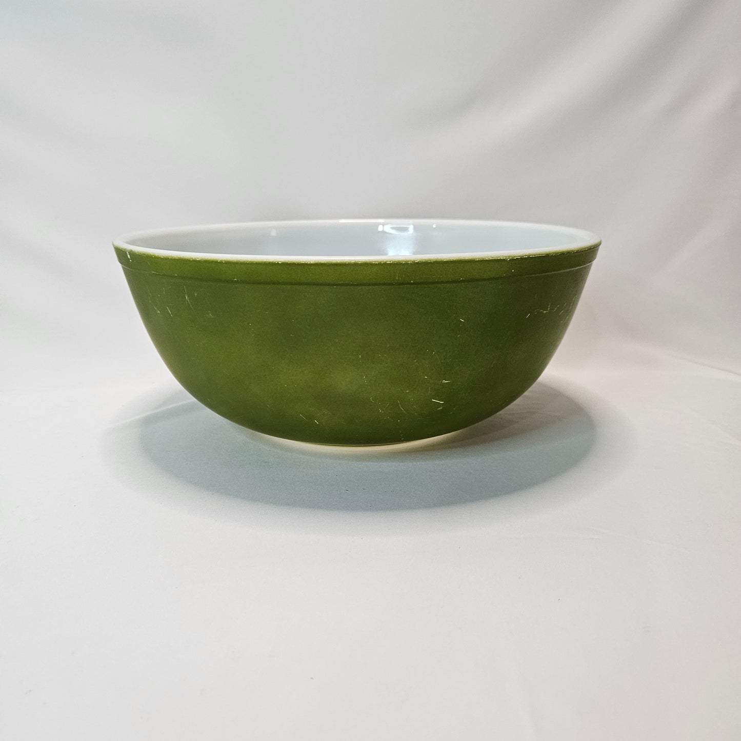Vintage Pyrex 404, Verde 4 Quart mixing bowl