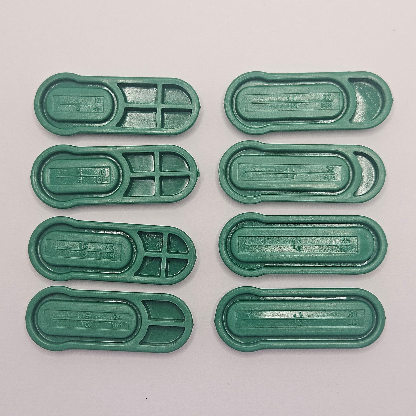 Vintage Singer Professional Buttonholer #161829 for Slant Needle Zig Zag Machine