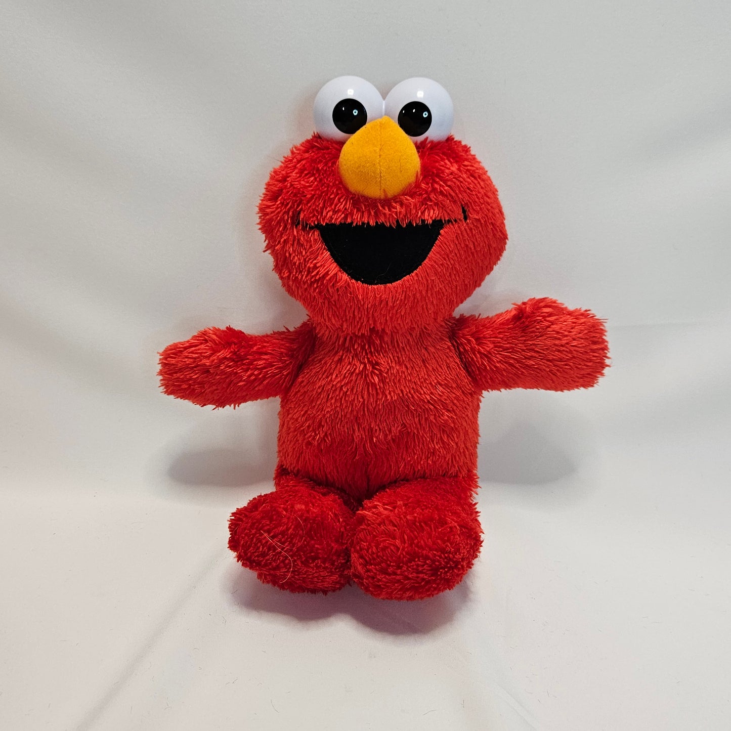 Tickle Me Elmo, 11 inch talking stuffed animal