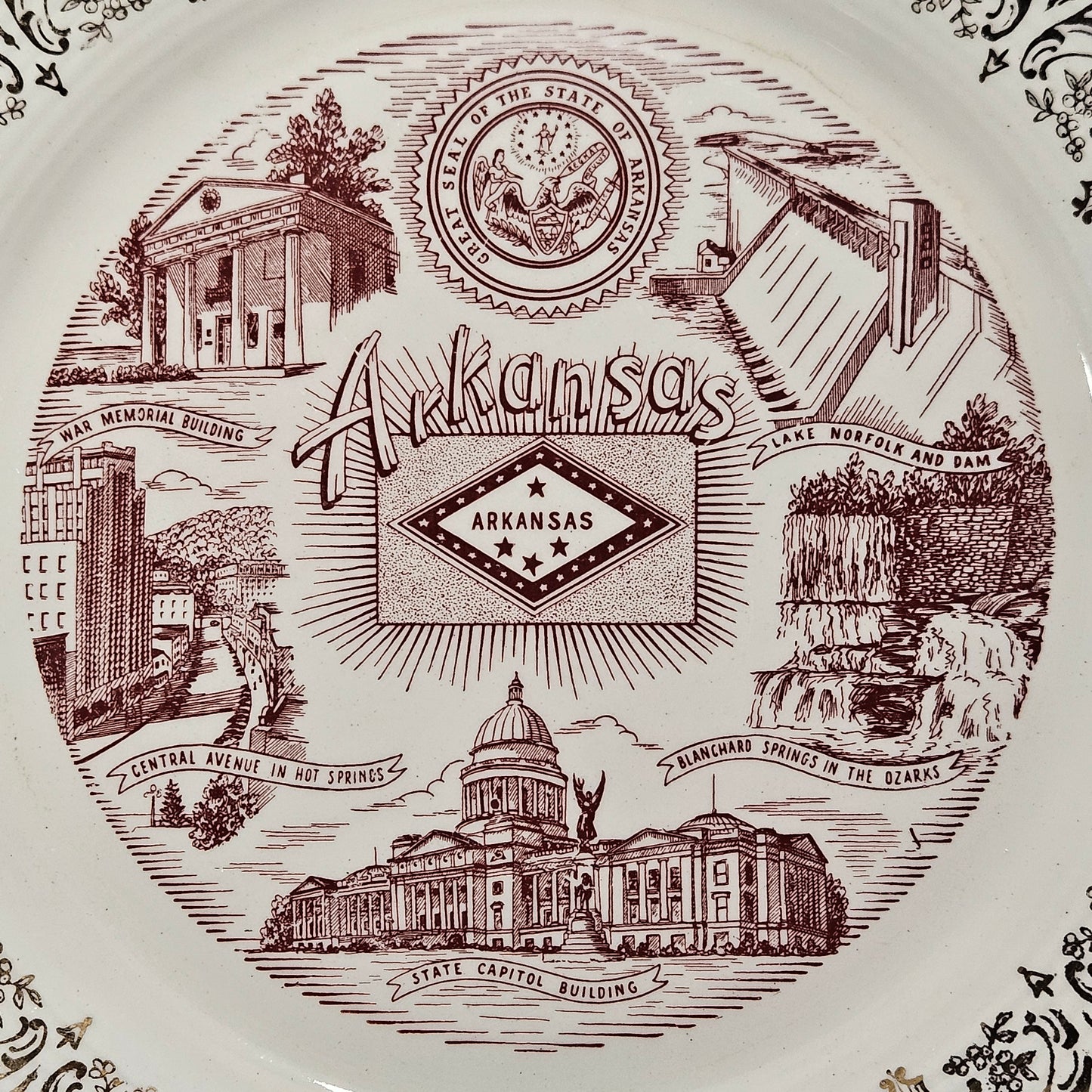 Arkansas State decorative plate with hanger, 10", red and gold