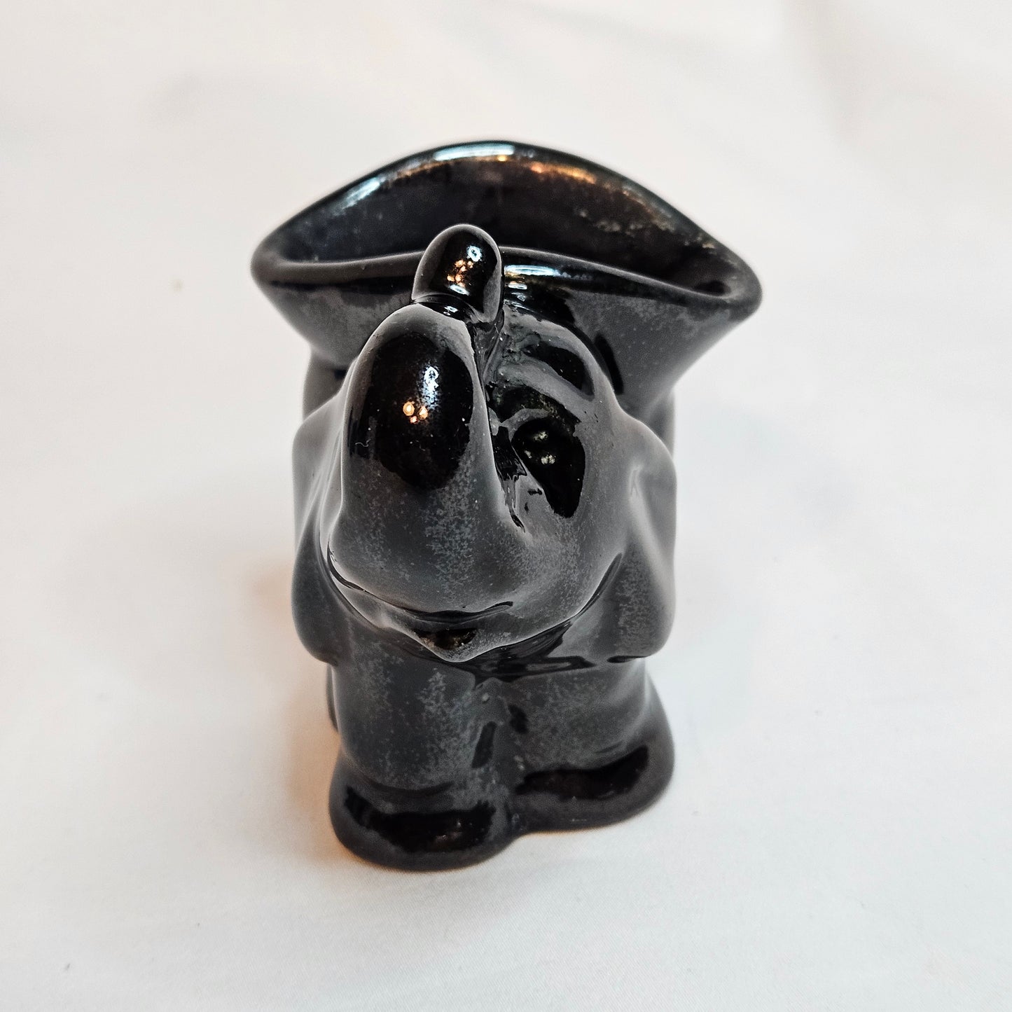 Vintage Niloak Elephant planter, glossy black