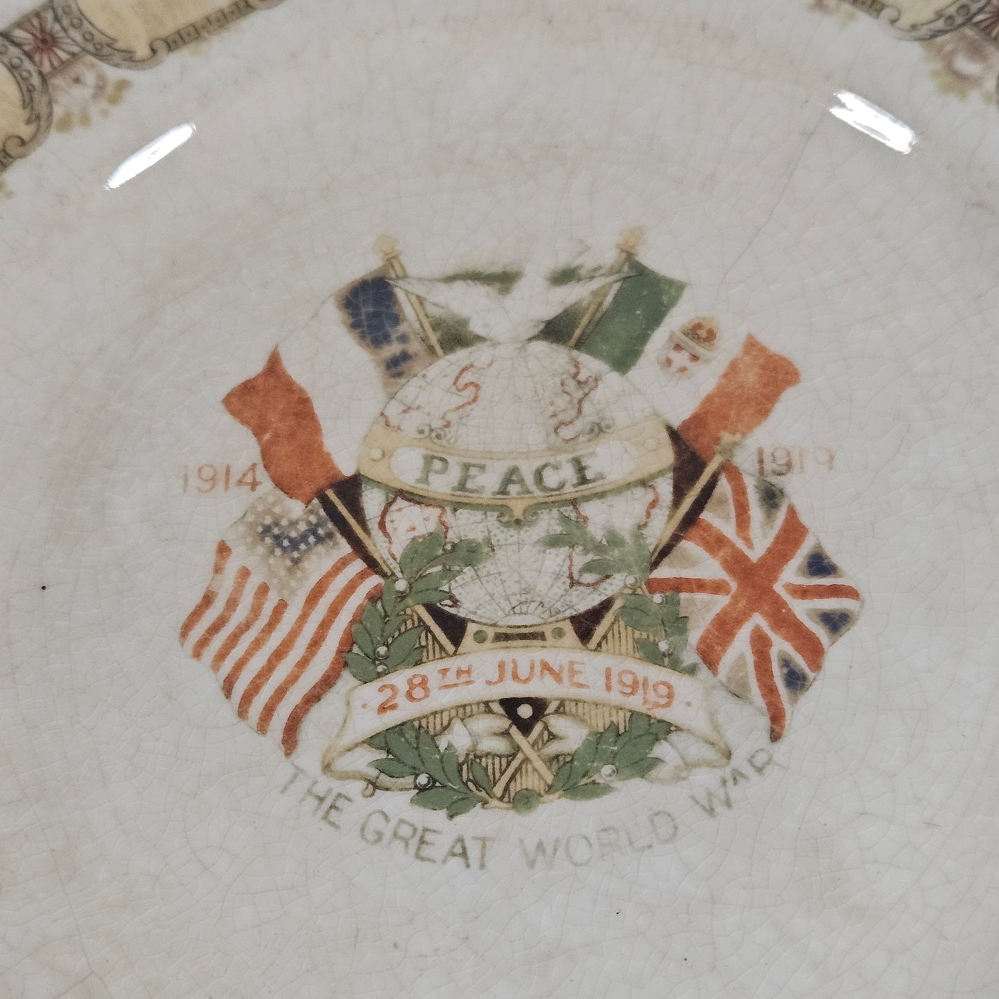 Antique 1920 World War 1 Victory calendar plate, D.E. McNicol, East Liverpool