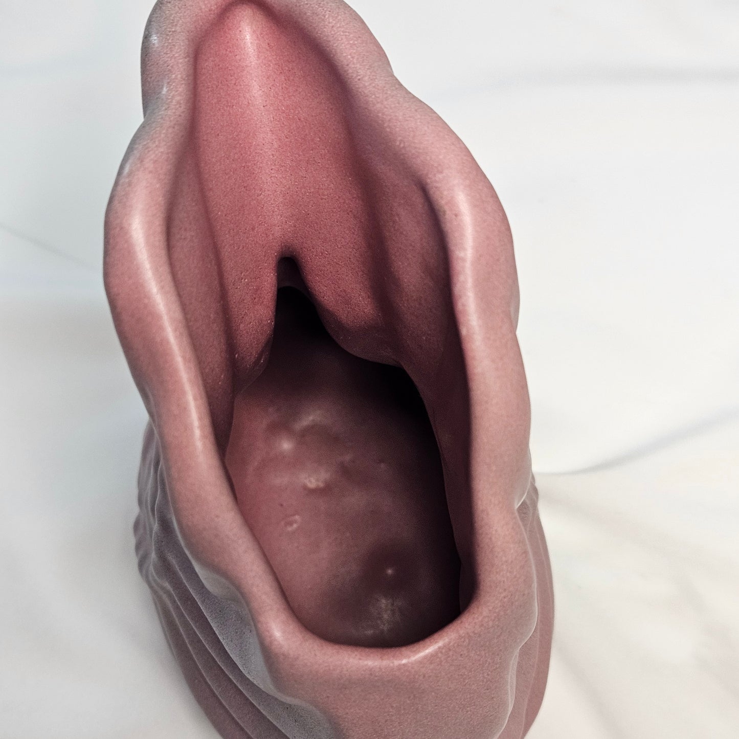 Vintage Niloak Potteries Dusty Pink Swan vase, 1930s