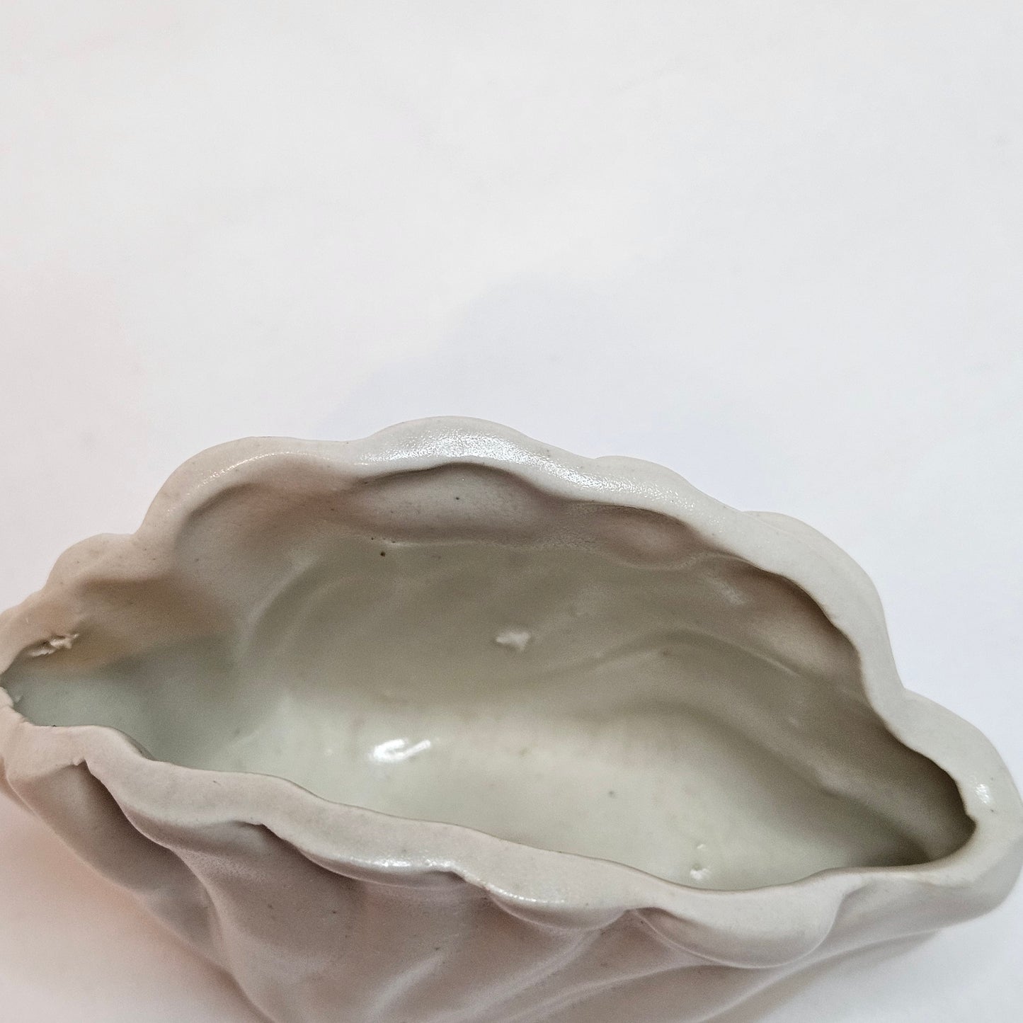 Vintage Niloak Pottery shell vase, ivory