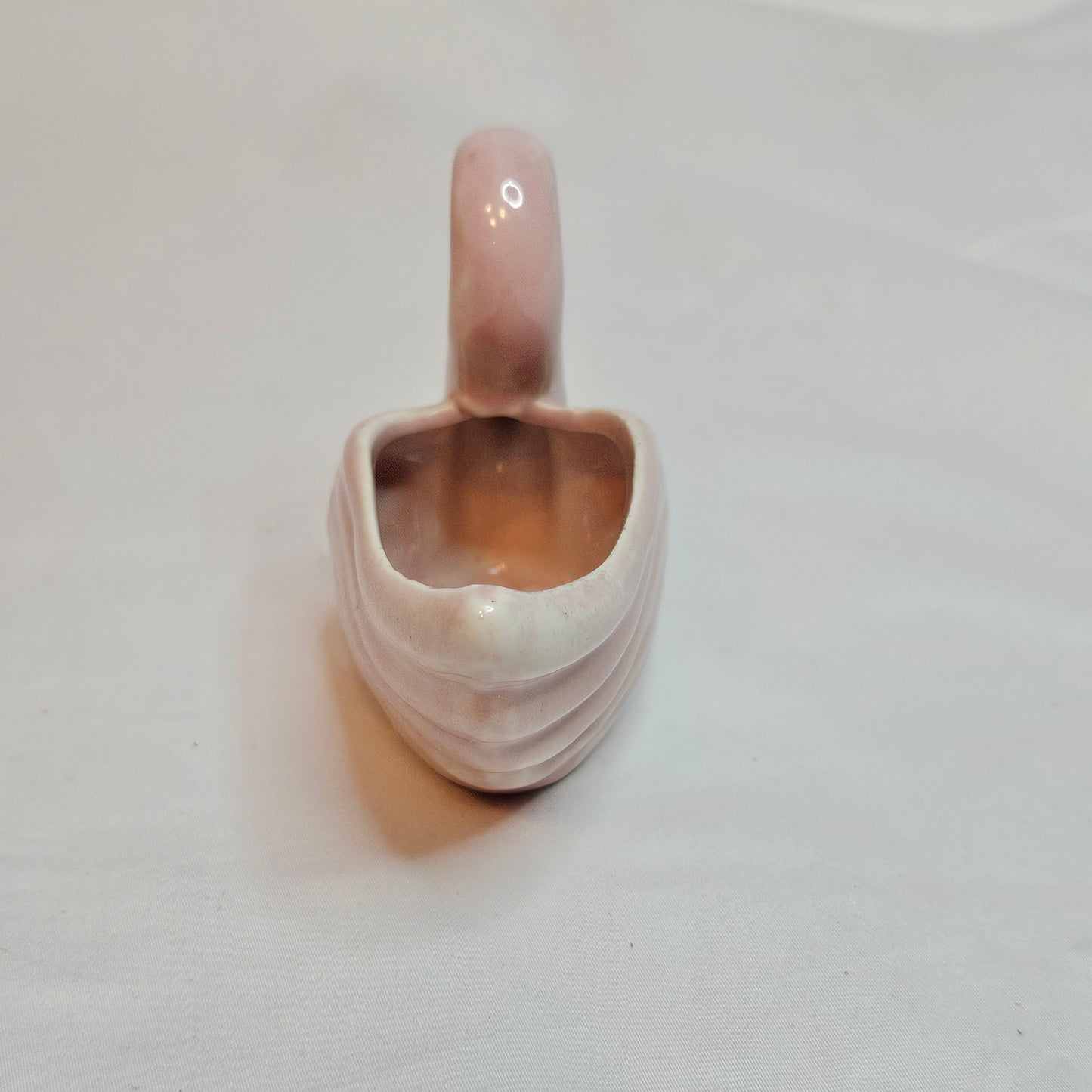 Small Niloak vintage Swan planter, 3.25 inches tall