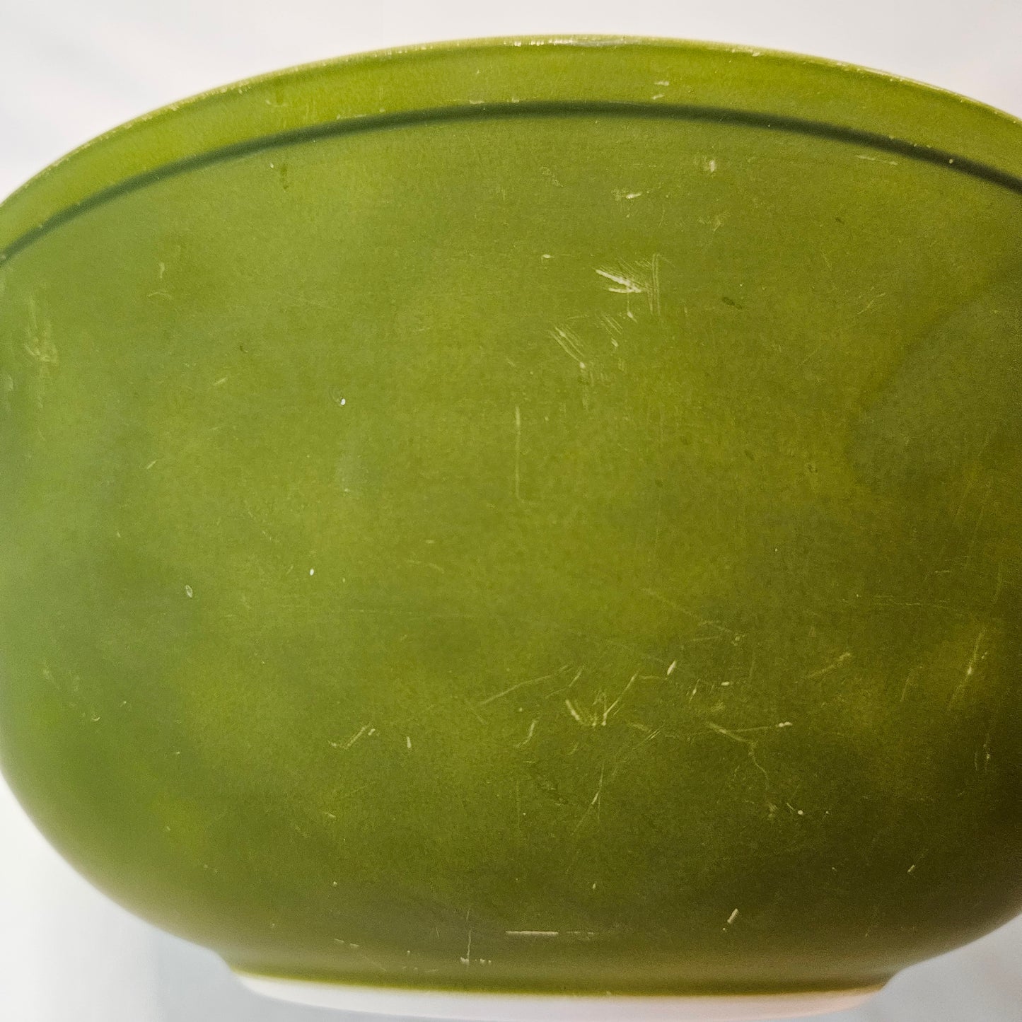 Vintage Pyrex 404, Verde 4 Quart mixing bowl