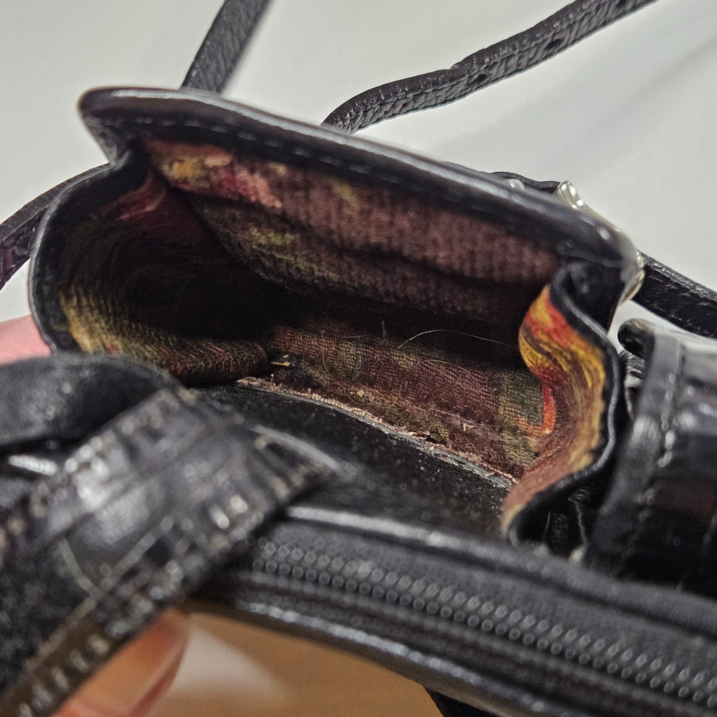 Vintage Brighton crossbody bag, pebbled leather with floral interior