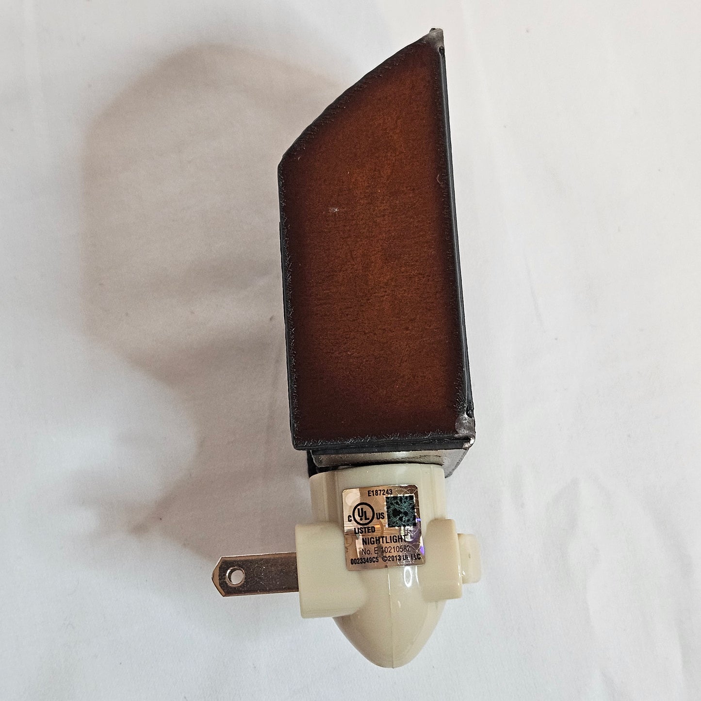 Vintage metal hummingbird night light